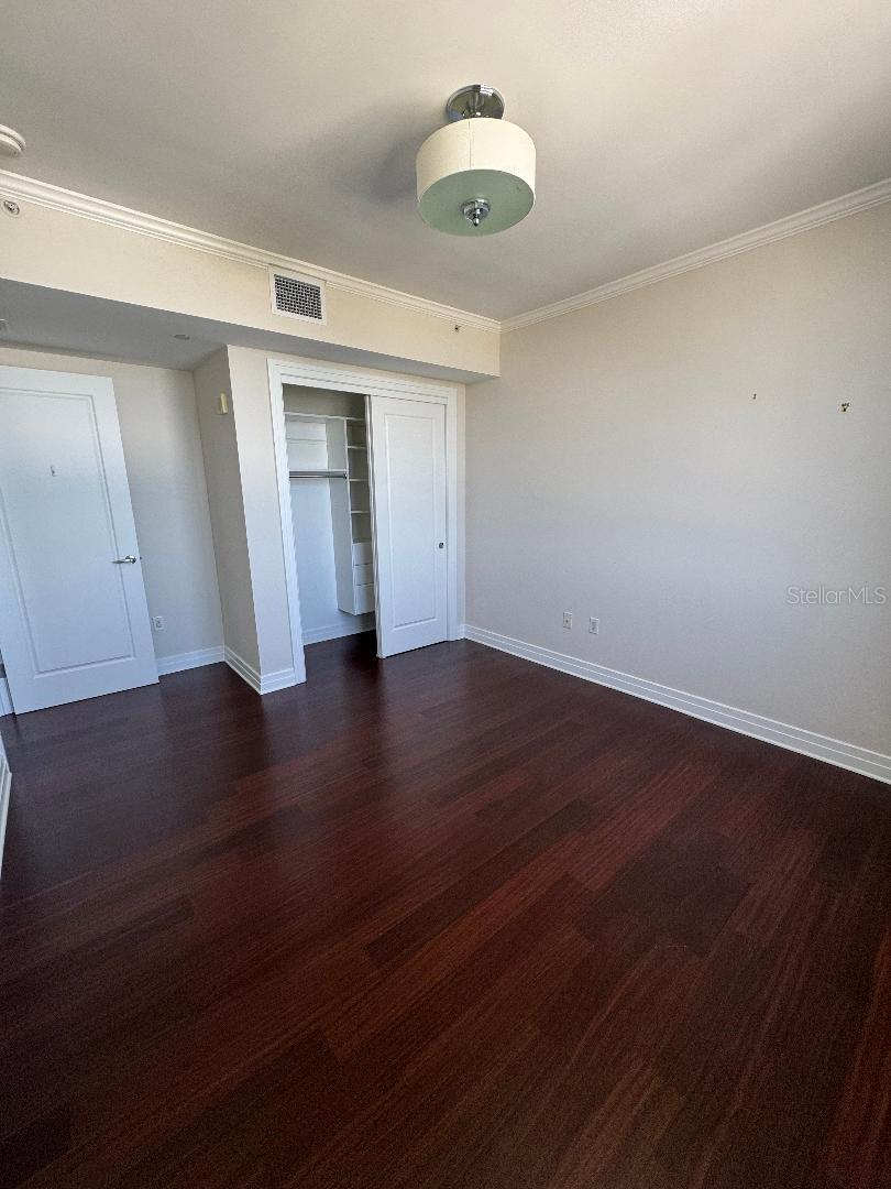 Image 36 of 46 For 331 Cleveland Street 1504