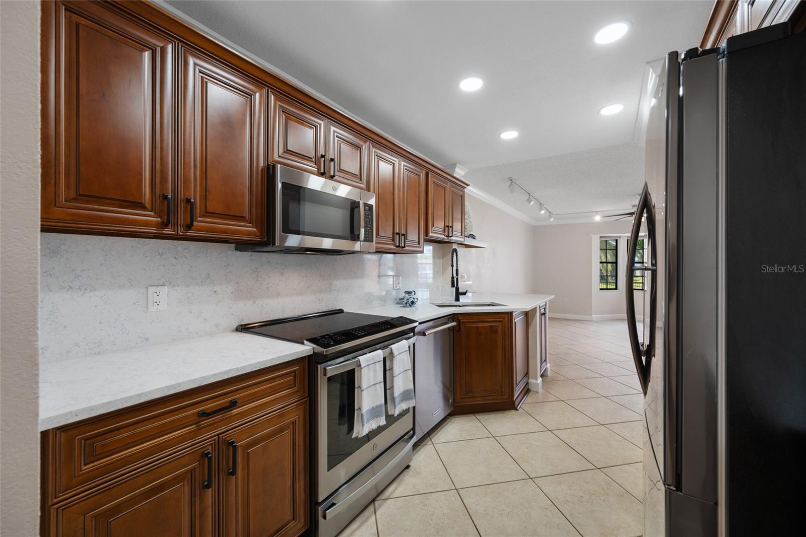 Image 17 of 72 For 10416 Saint Tropez Place