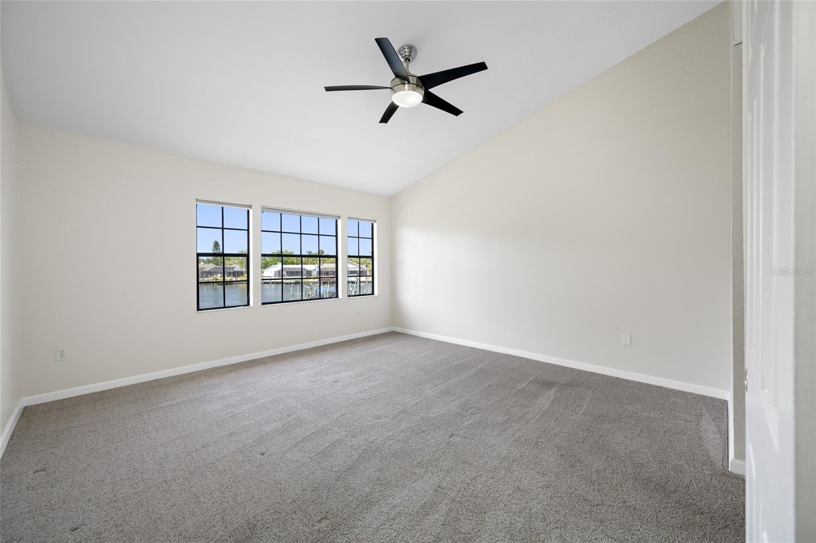 Image 30 of 72 For 10416 Saint Tropez Place