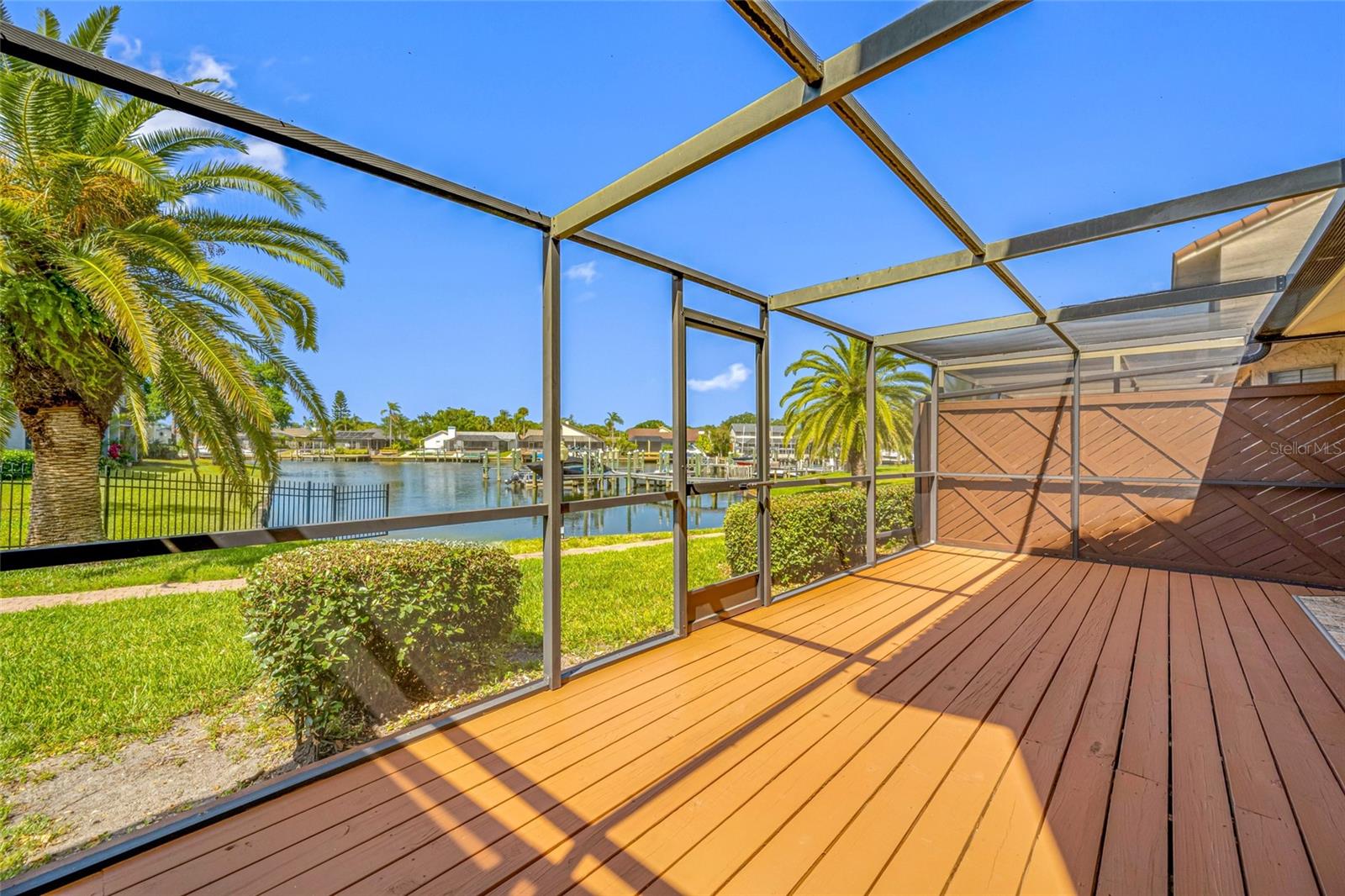 Image 49 of 72 For 10416 Saint Tropez Place