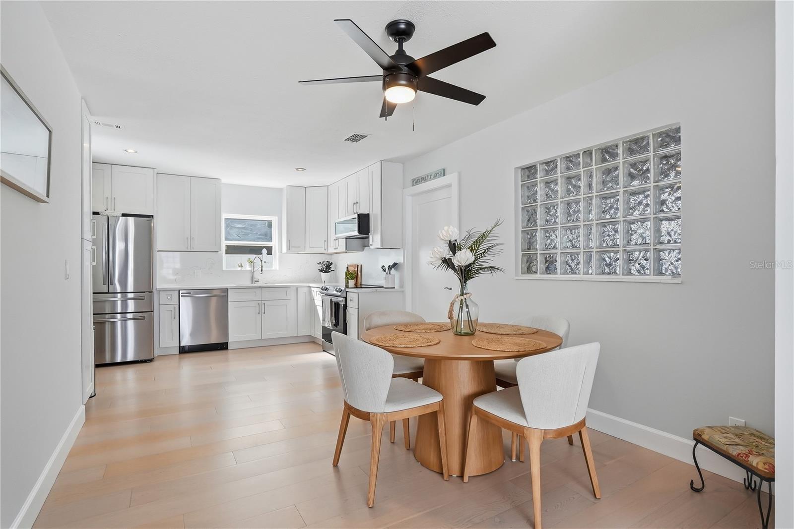 Image 10 of 46 For 4043 Shore Acres Boulevard Ne