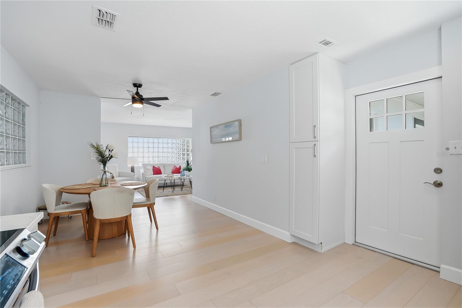 Image 16 of 46 For 4043 Shore Acres Boulevard Ne