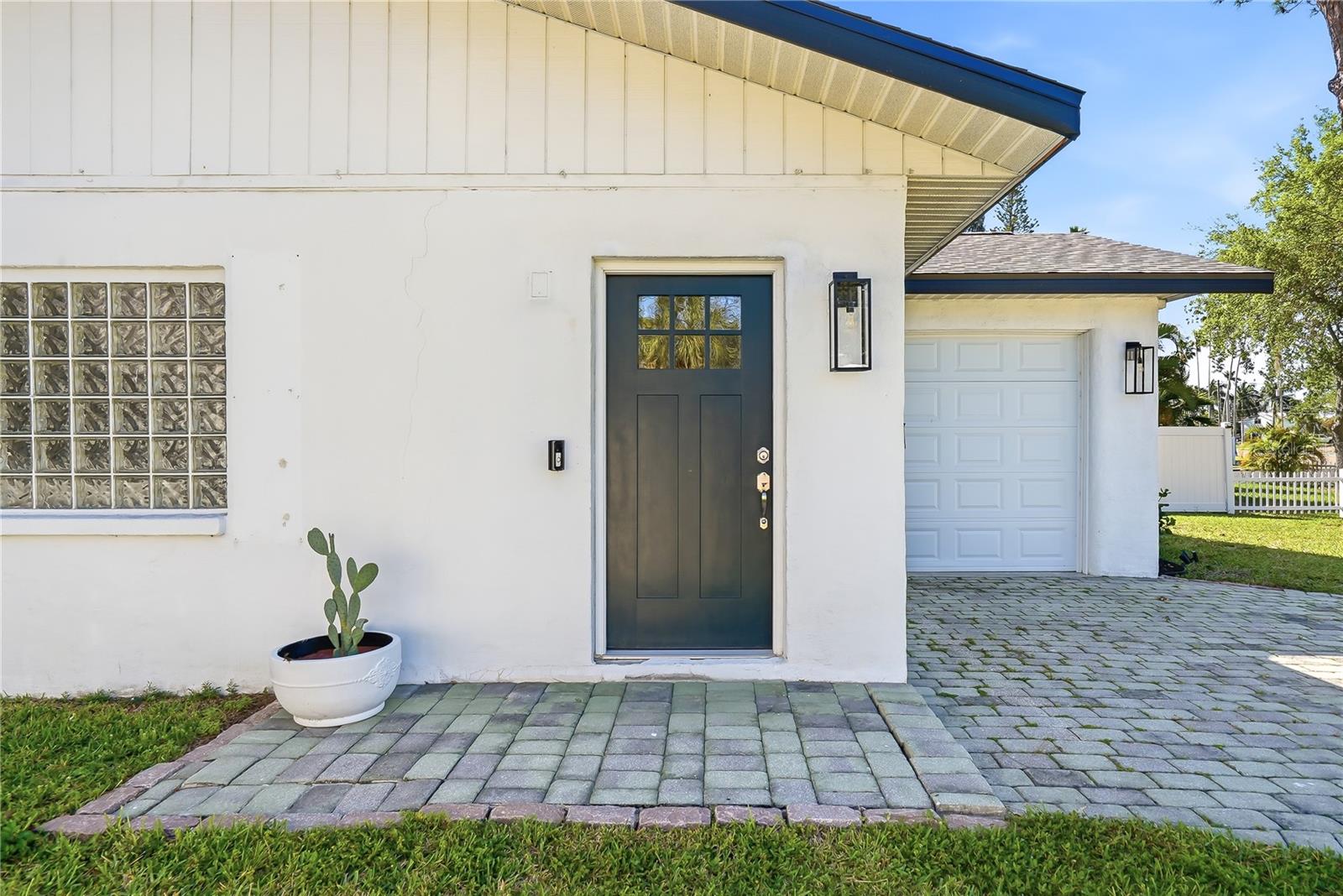 Image 39 of 46 For 4043 Shore Acres Boulevard Ne