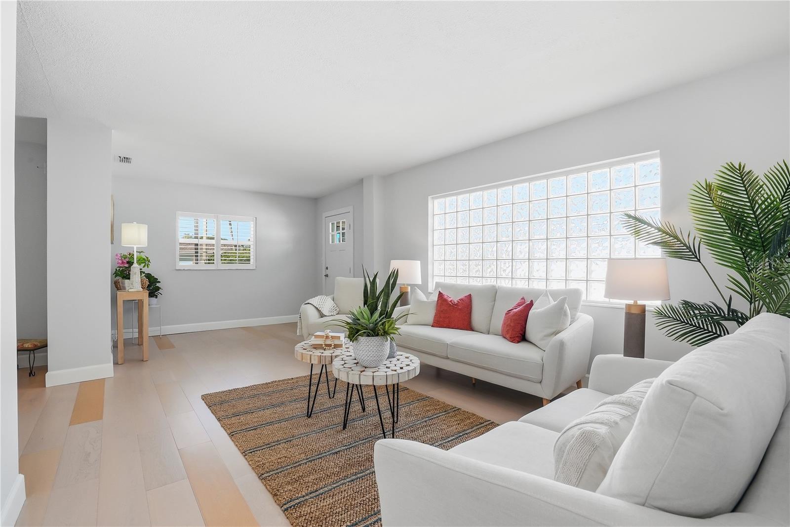 Image 8 of 46 For 4043 Shore Acres Boulevard Ne