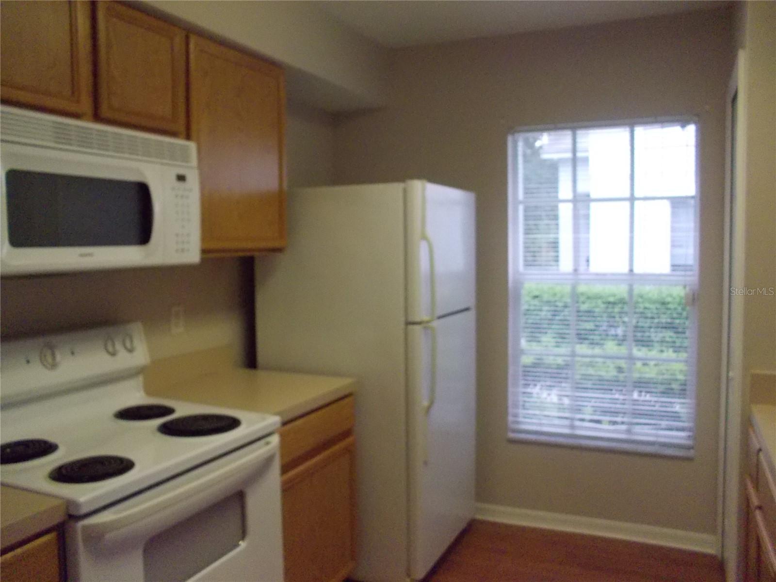 Image 4 of 12 For 4122 Waterside Island Court