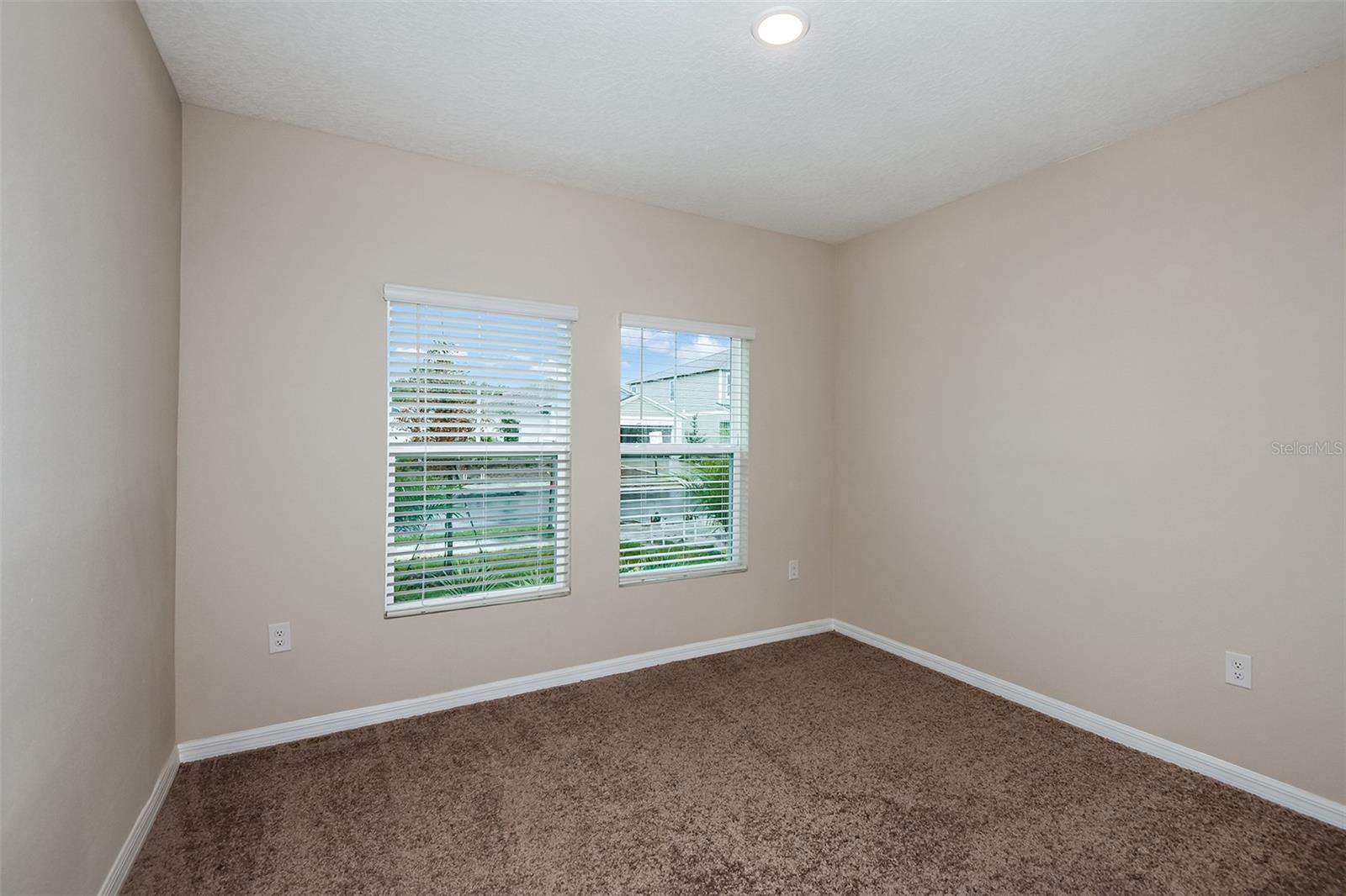 Image 17 of 39 For 1067 Foreshore Lane