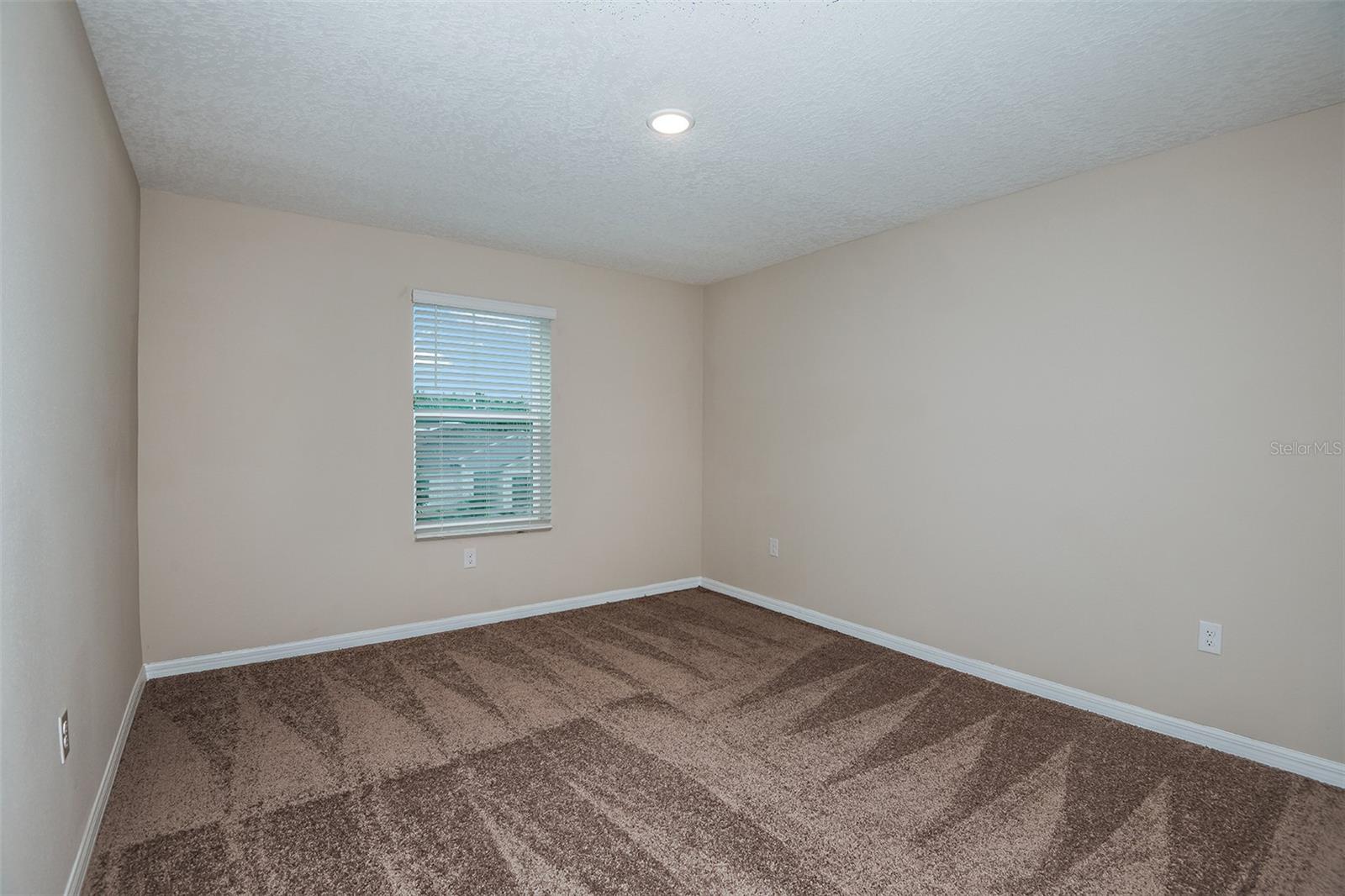 Image 20 of 39 For 1067 Foreshore Lane