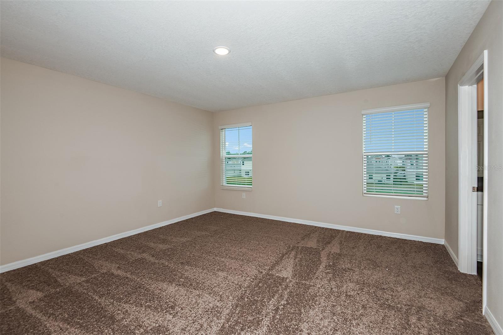 Image 22 of 39 For 1067 Foreshore Lane