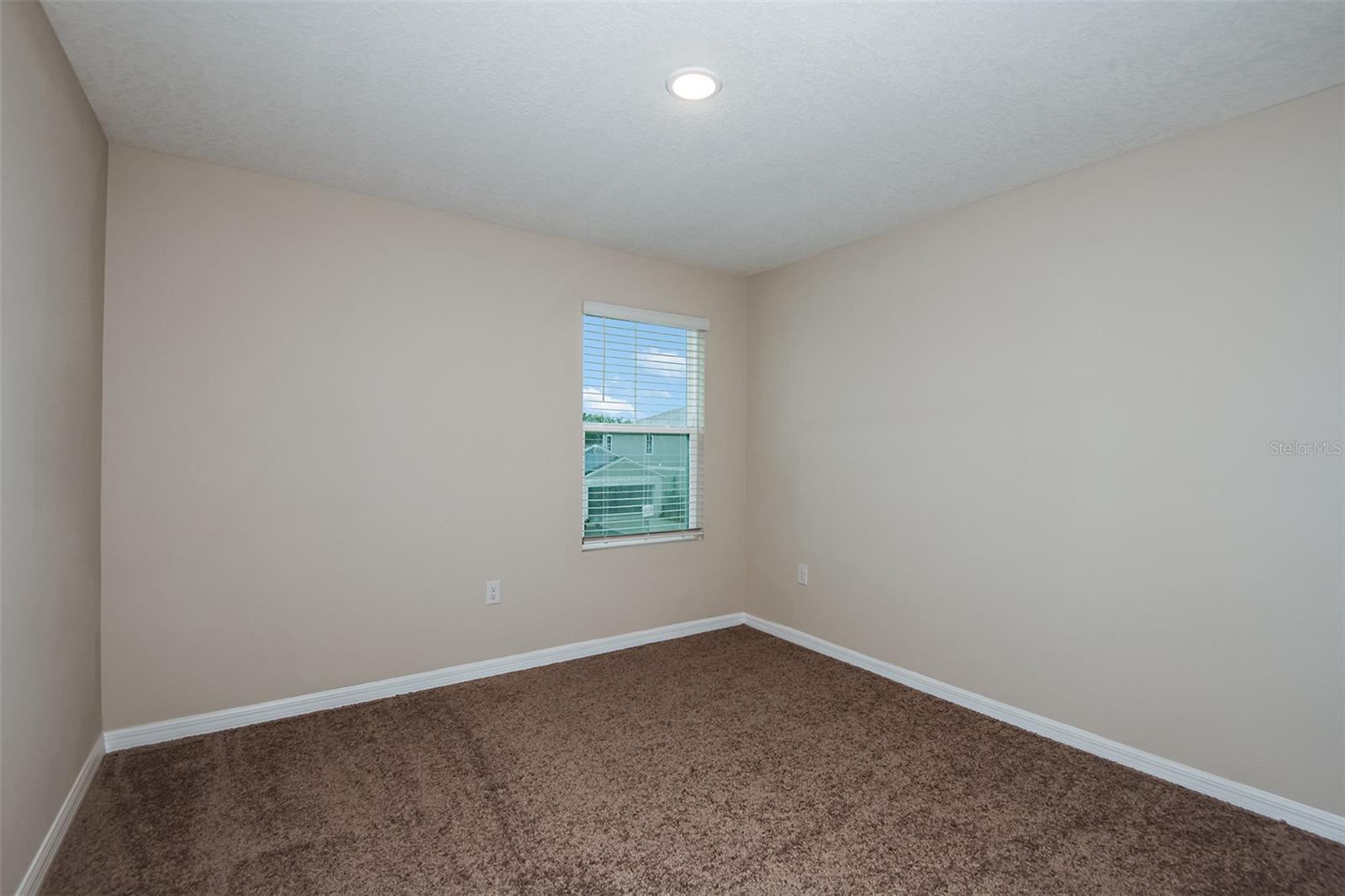 Image 23 of 39 For 1067 Foreshore Lane