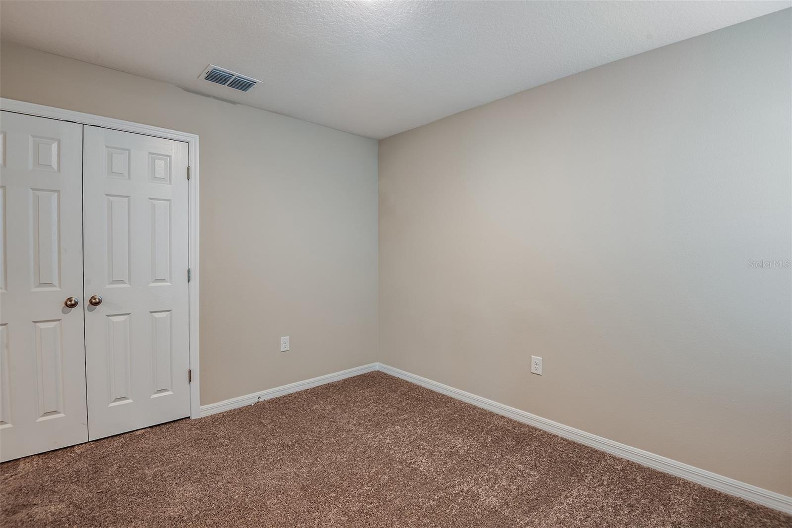 Image 28 of 39 For 1067 Foreshore Lane