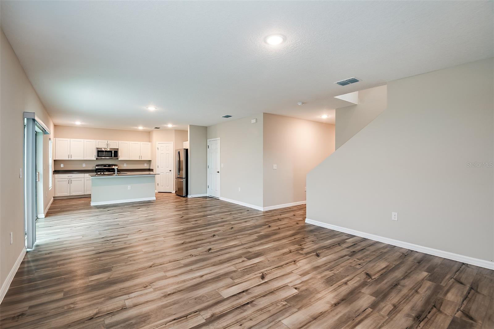 Image 3 of 39 For 1067 Foreshore Lane