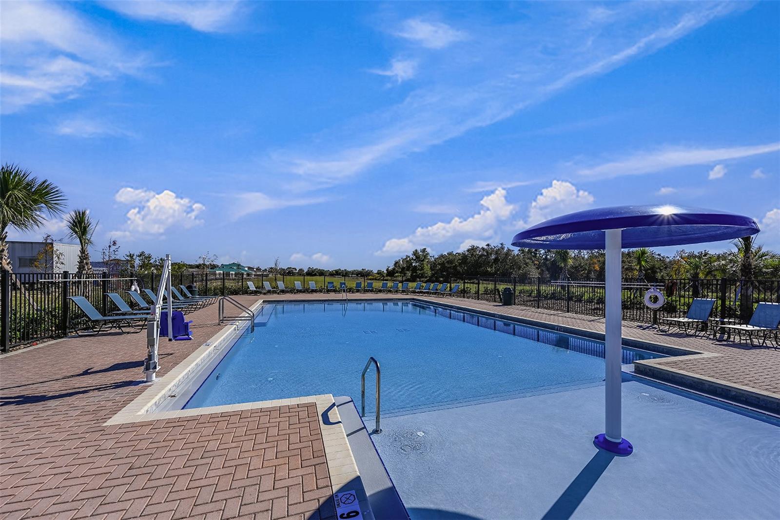 Image 33 of 39 For 1067 Foreshore Lane