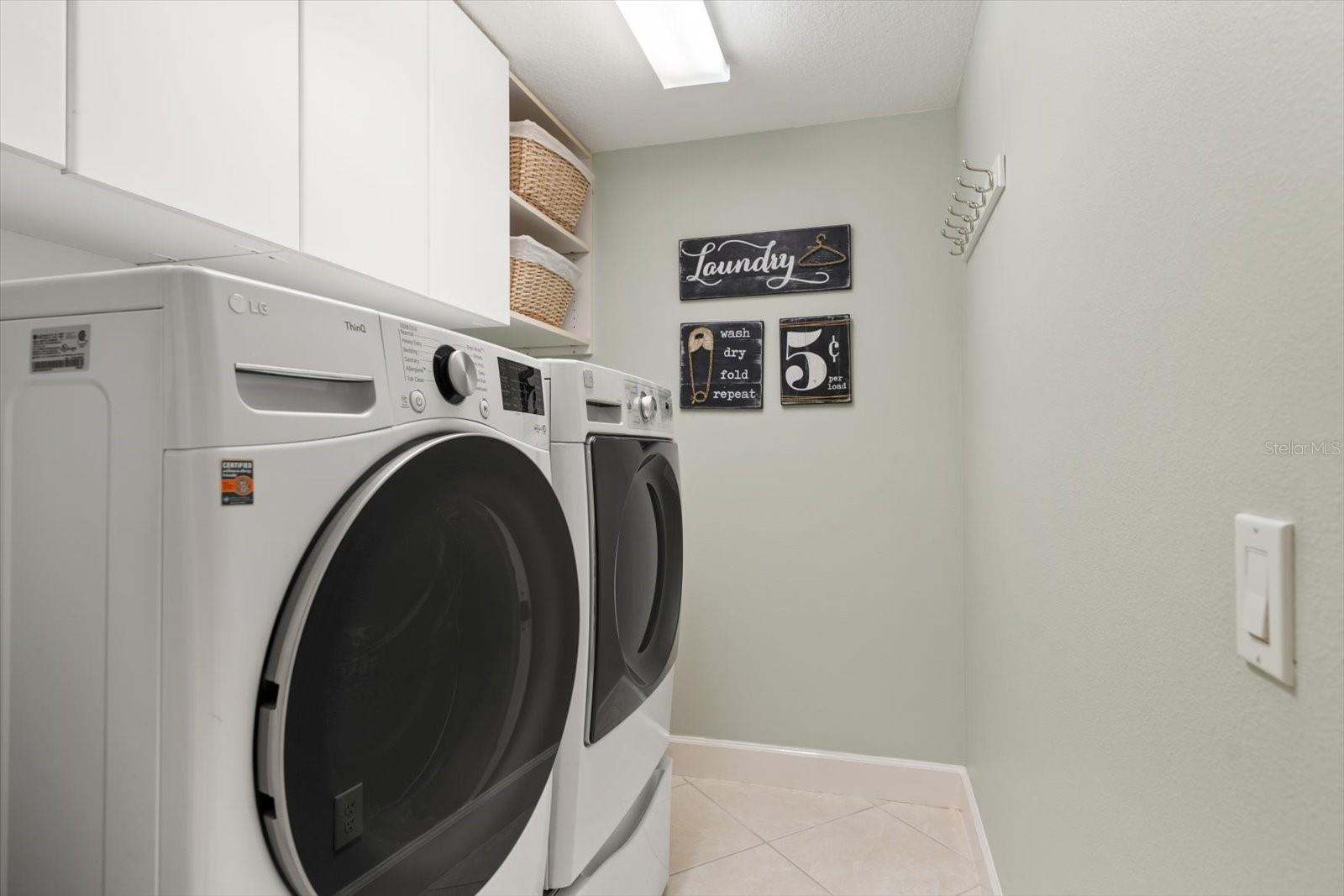 Image 33 of 53 For 1624 Sand Key Estates Court