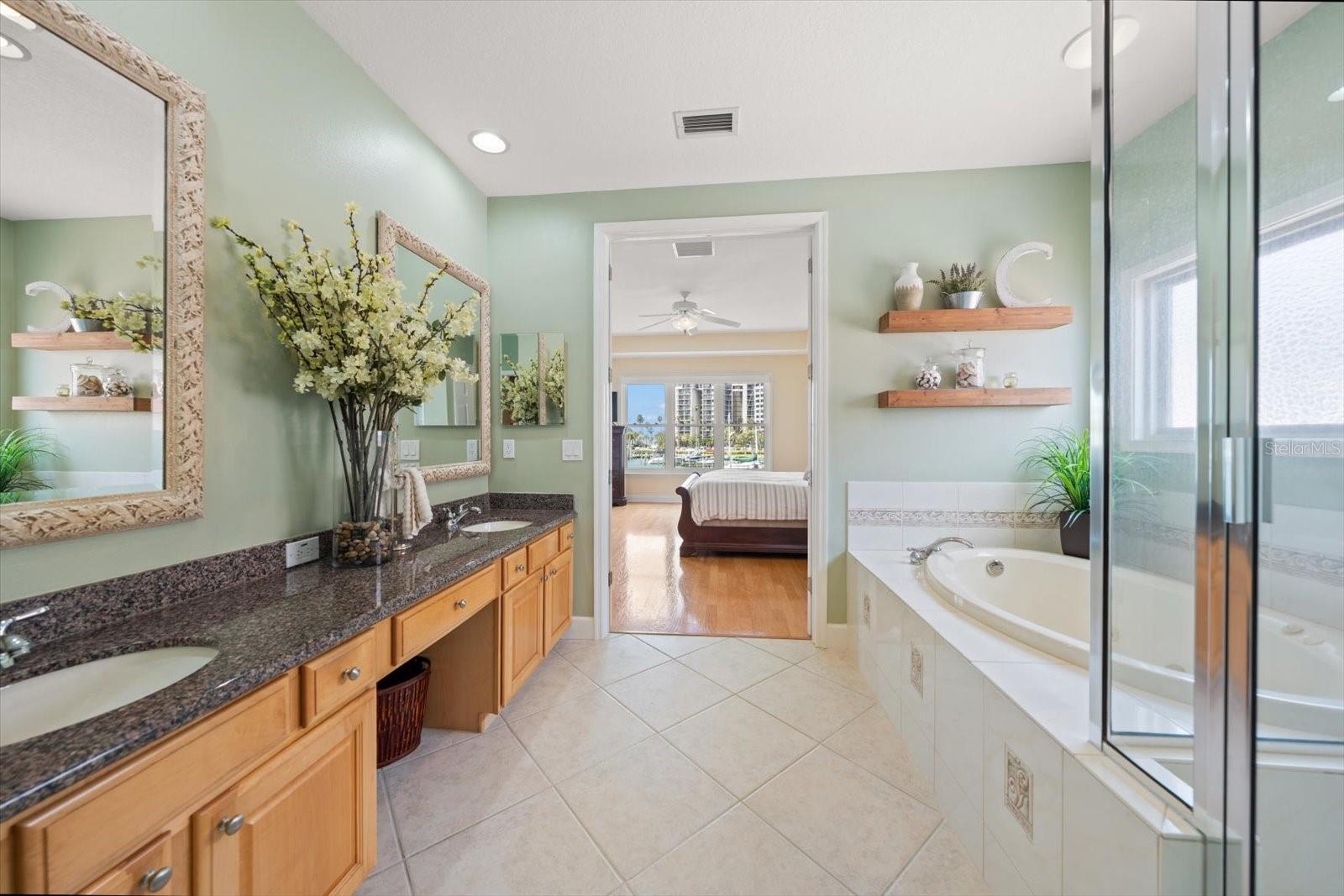 Image 36 of 53 For 1624 Sand Key Estates Court