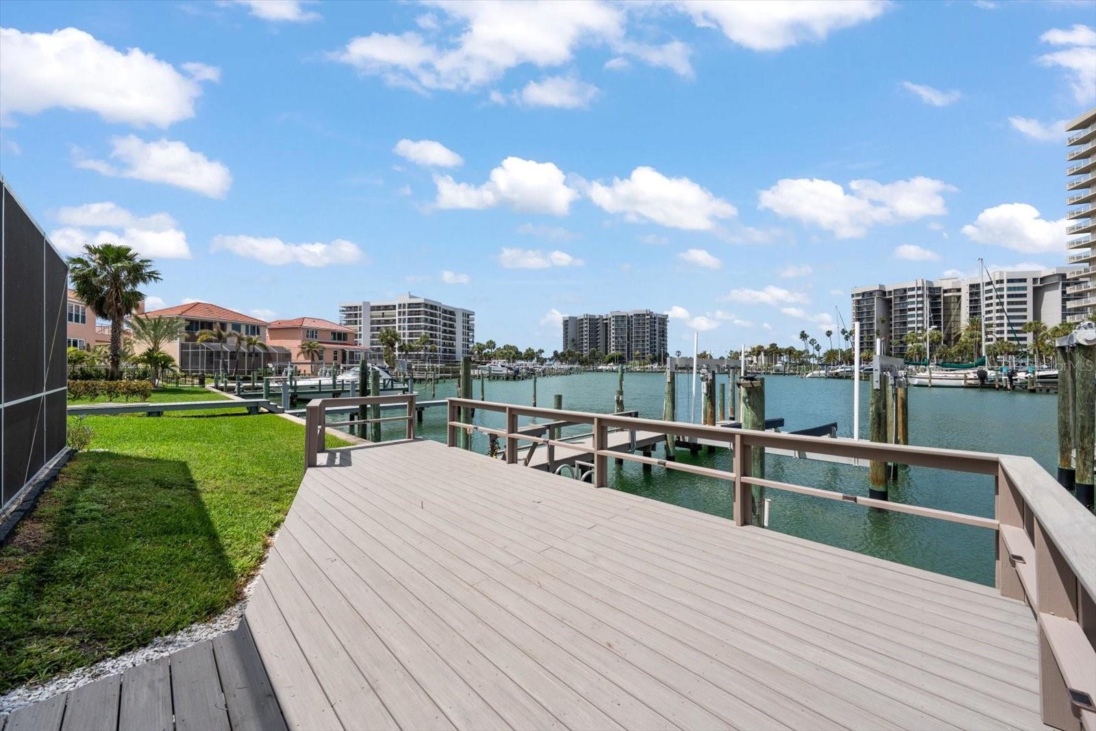 Image 8 of 53 For 1624 Sand Key Estates Court