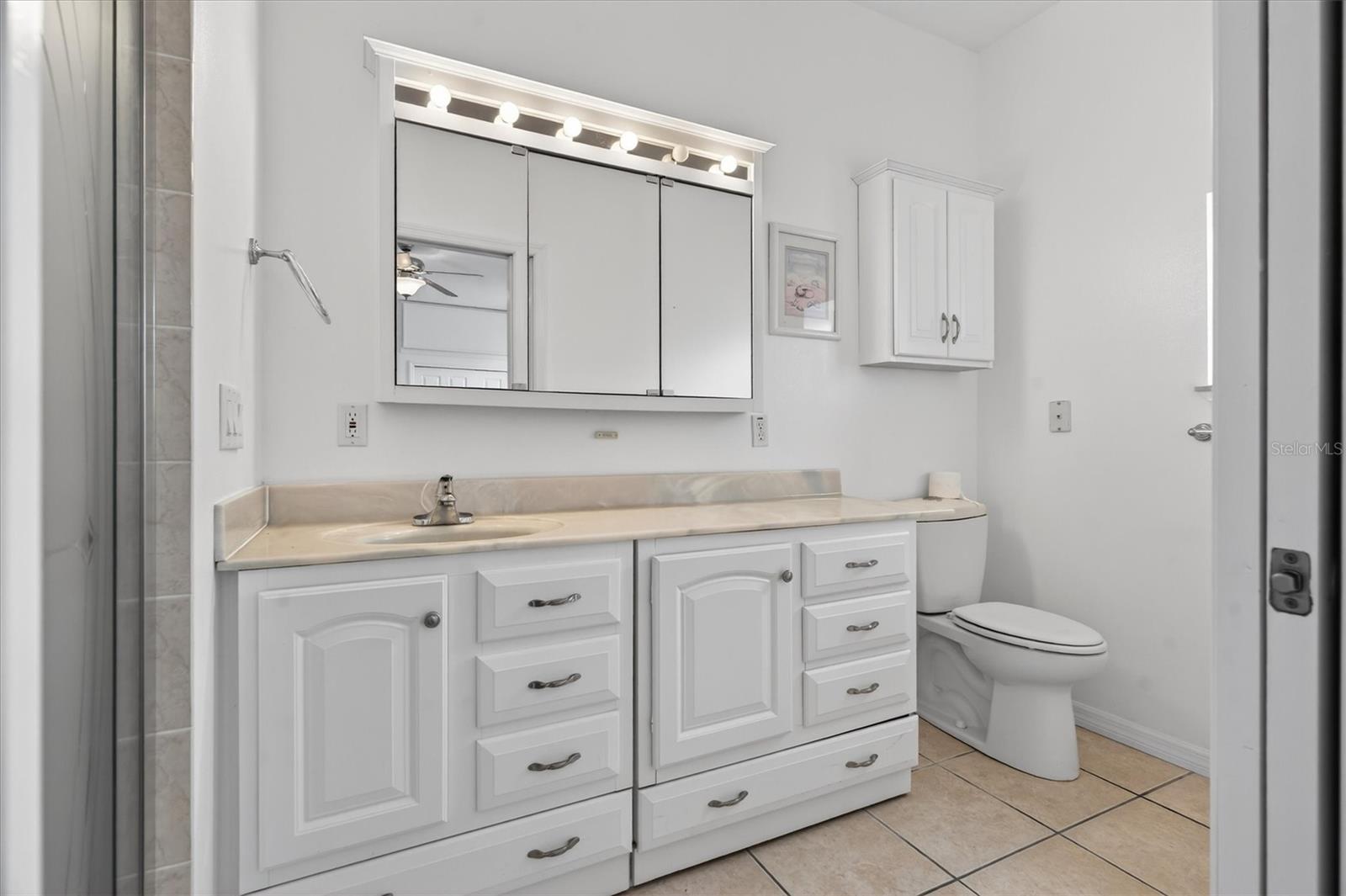 Image 13 of 46 For 38327 Hamrich Drive