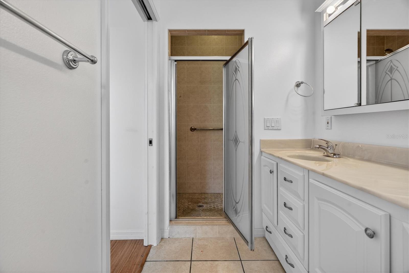 Image 14 of 46 For 38327 Hamrich Drive