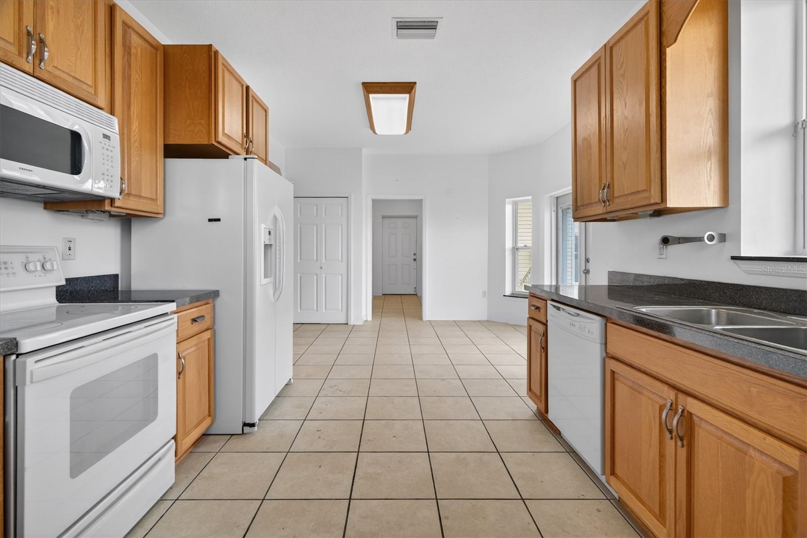 Image 18 of 46 For 38327 Hamrich Drive