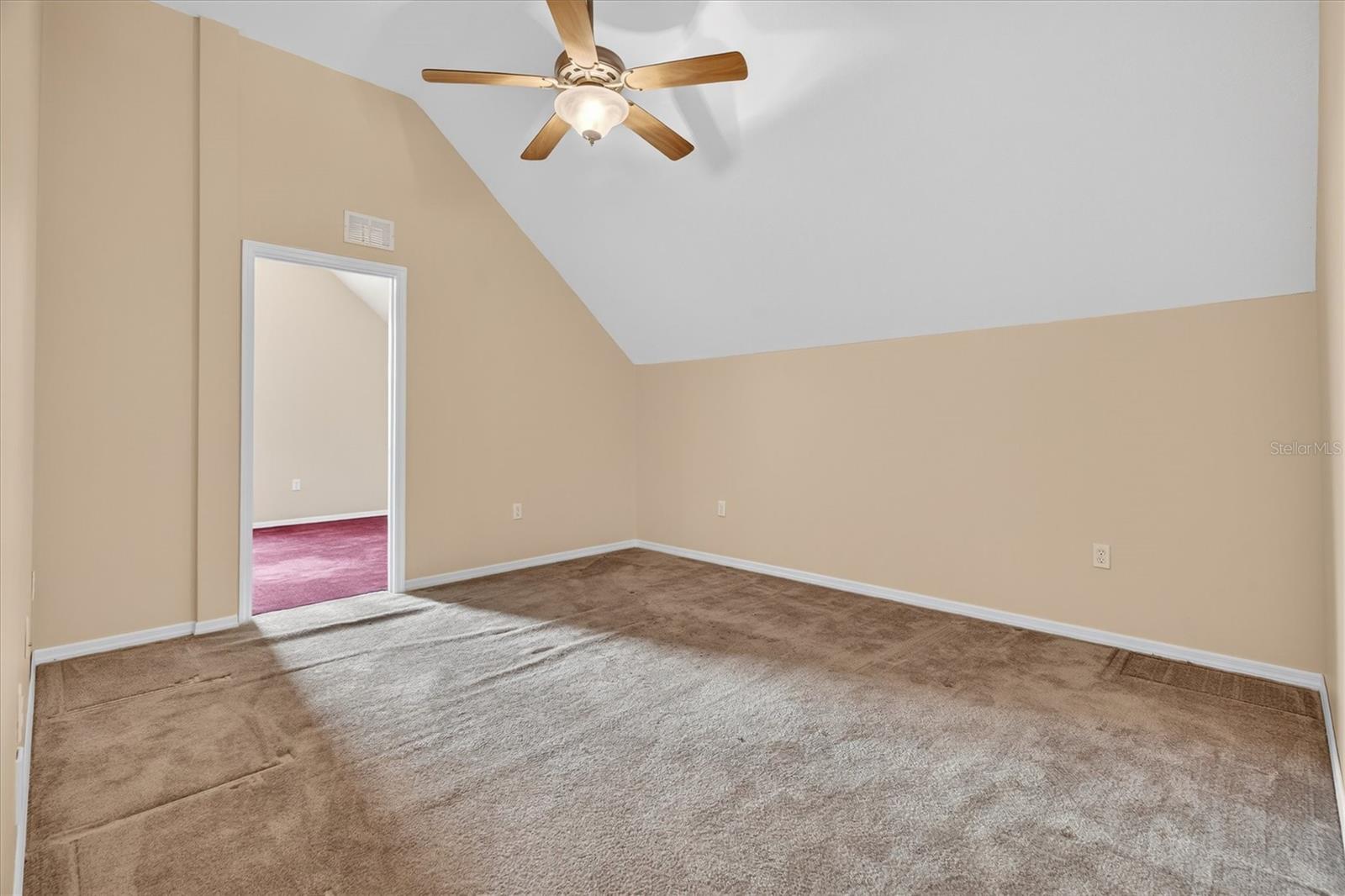 Image 27 of 46 For 38327 Hamrich Drive