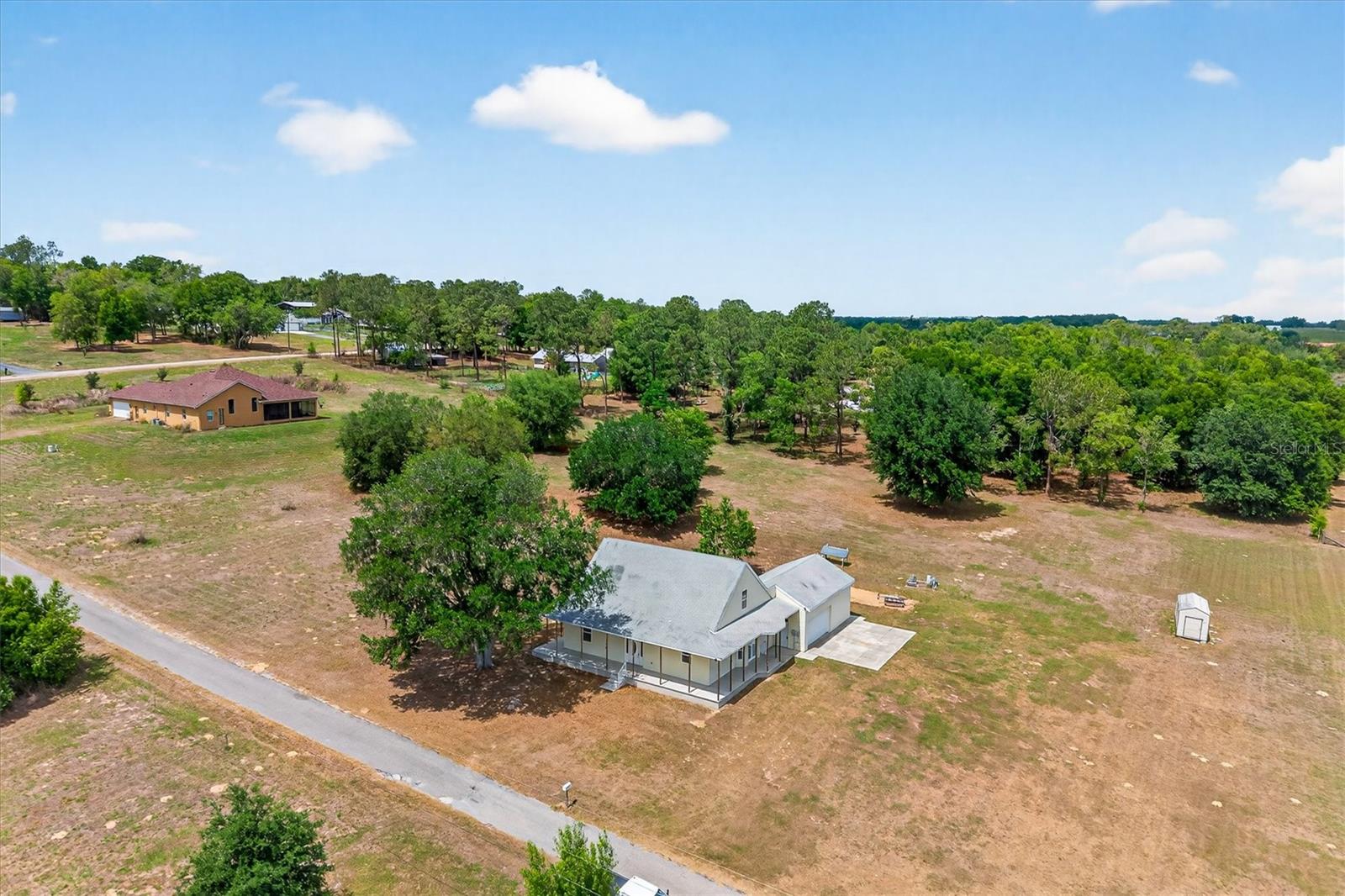 Image 37 of 46 For 38327 Hamrich Drive