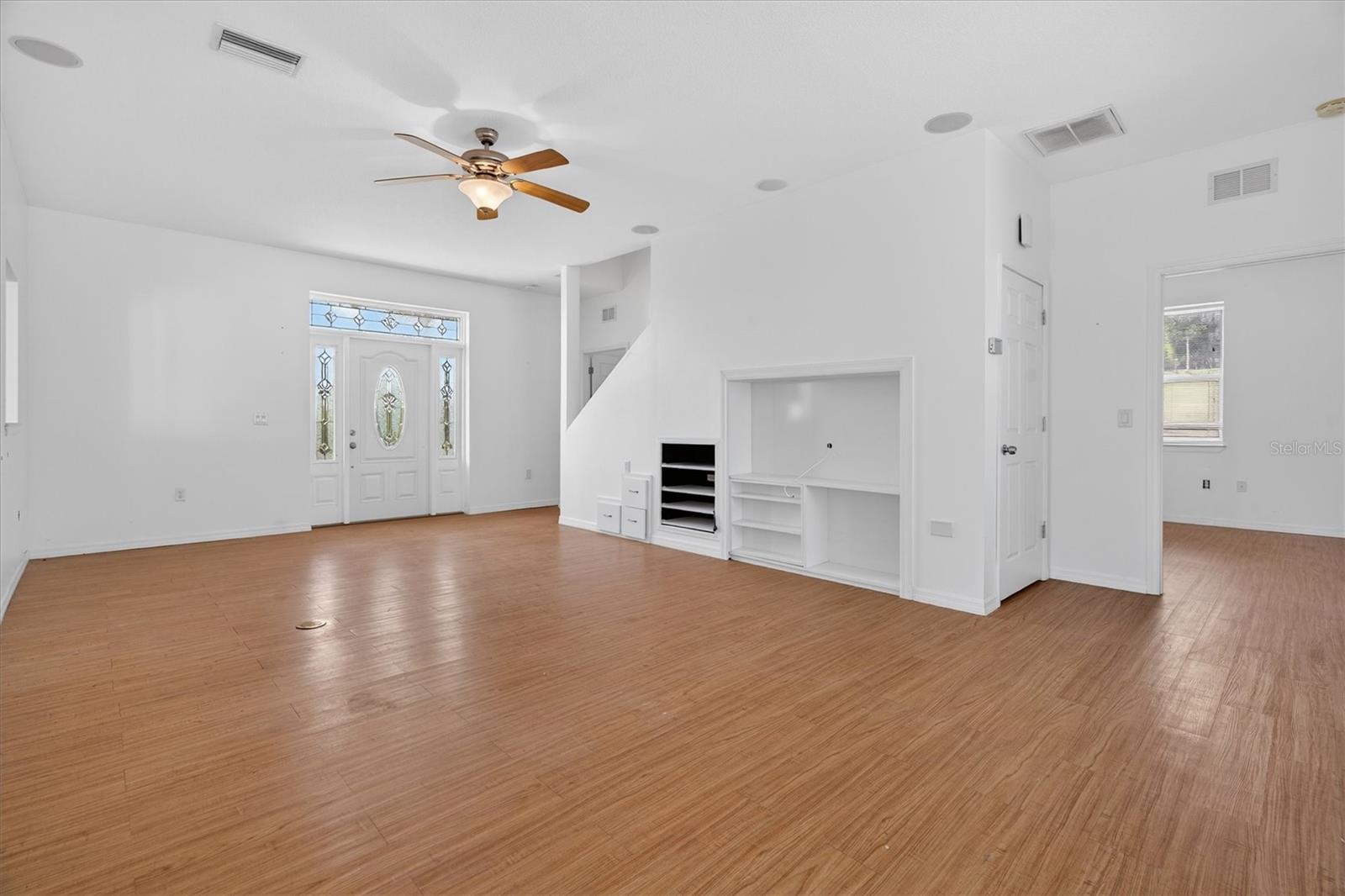 Image 5 of 46 For 38327 Hamrich Drive