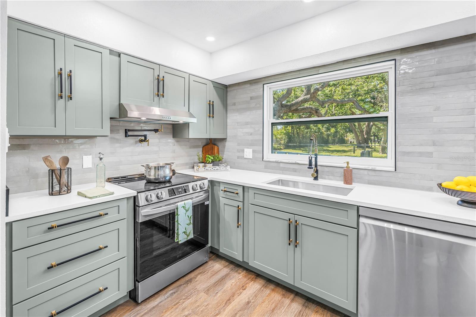 Image 27 of 80 For 5010 109th Way N