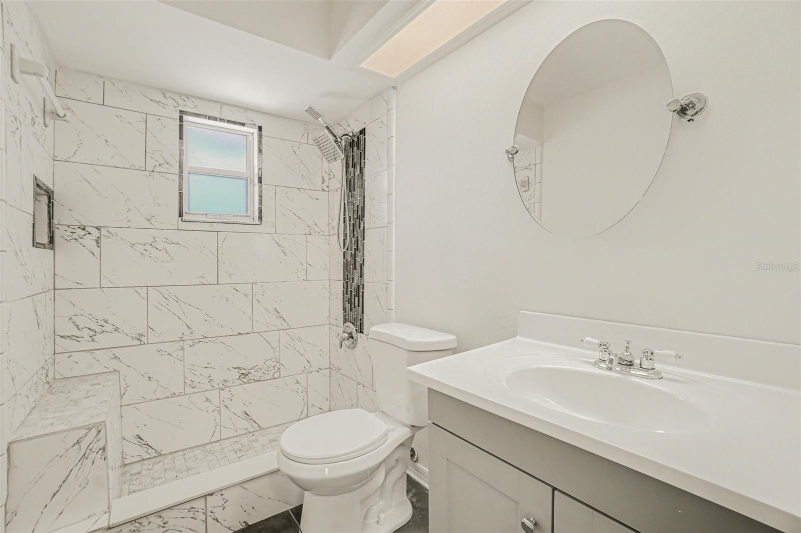 Image 14 of 21 For 808 Chamberlain Loop