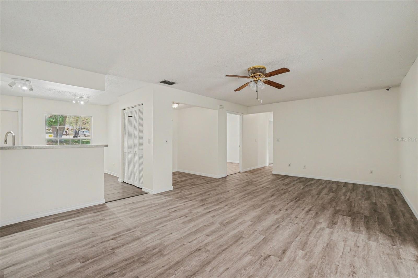 Image 7 of 21 For 808 Chamberlain Loop