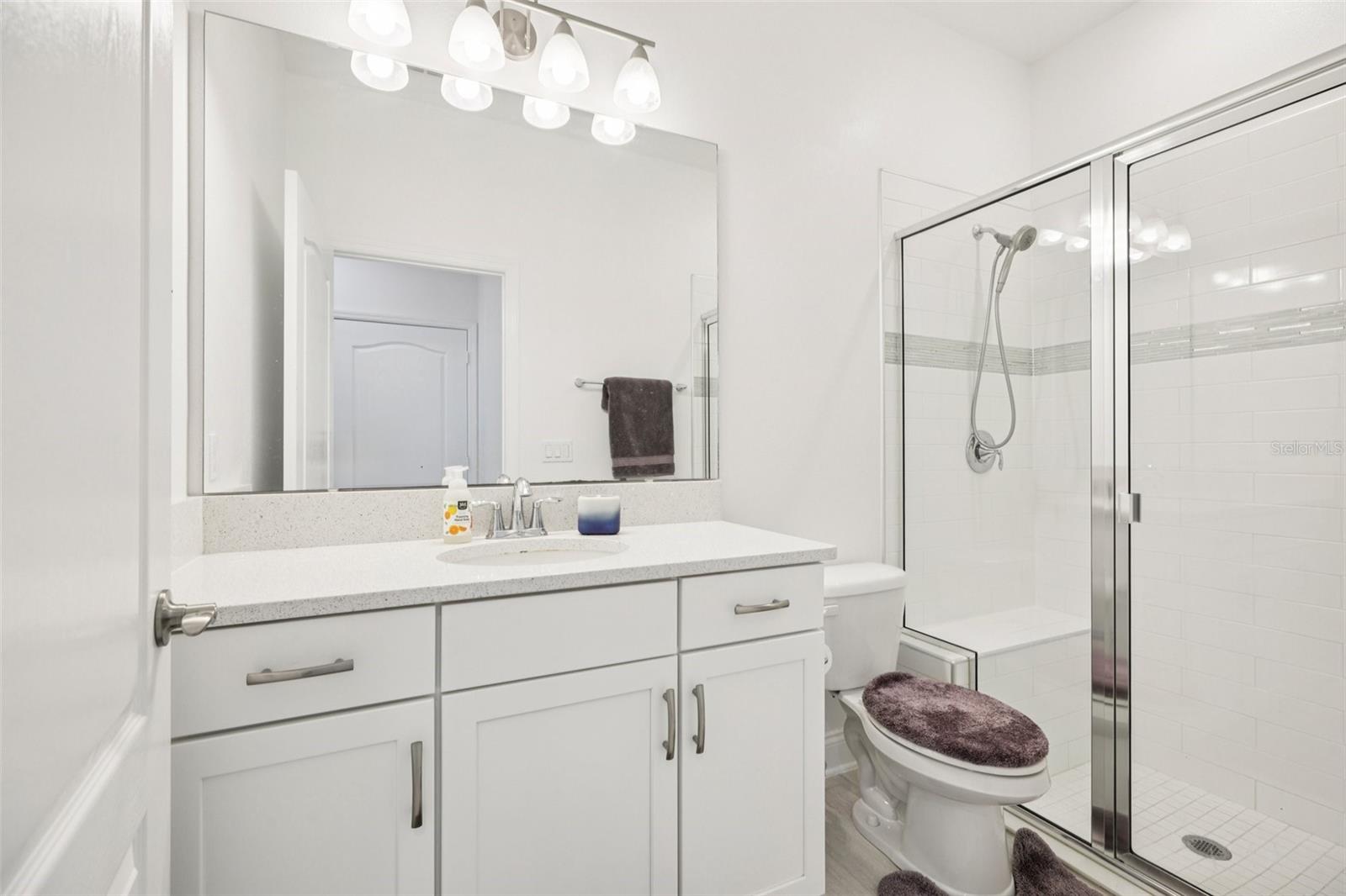 Image 11 of 33 For 4560 Dulwik Place