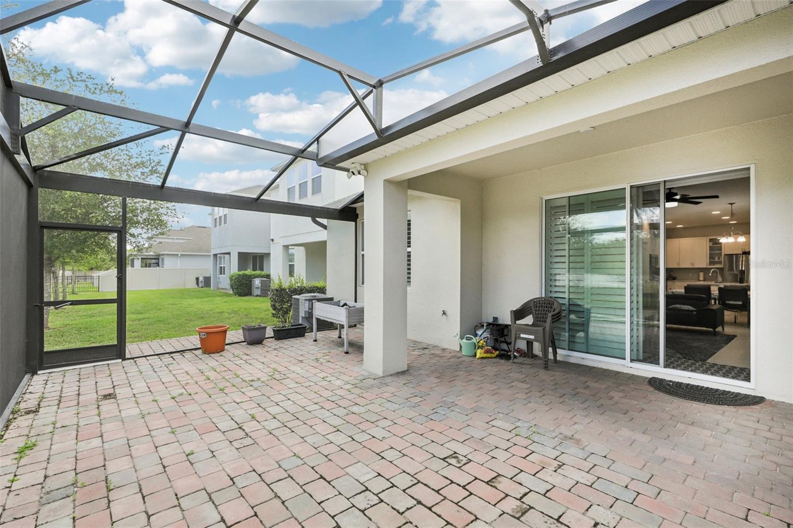 Image 27 of 33 For 4560 Dulwik Place