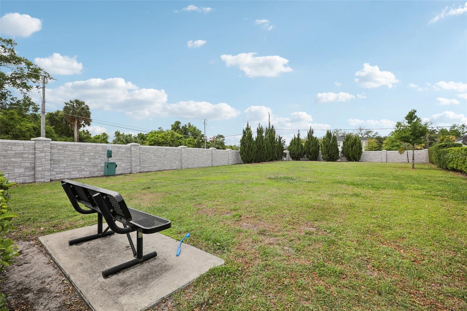 Image 31 of 33 For 4560 Dulwik Place