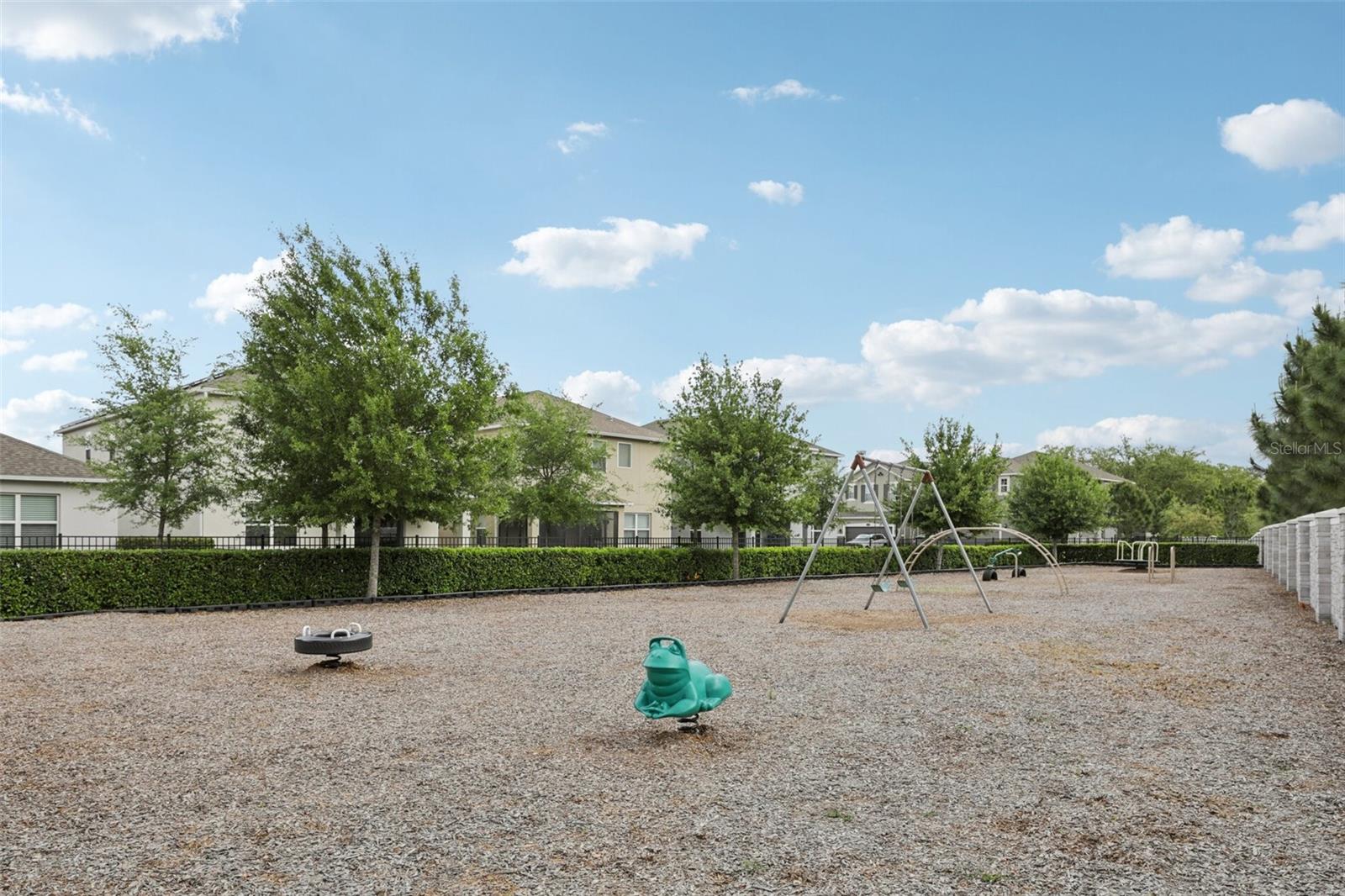 Image 32 of 33 For 4560 Dulwik Place