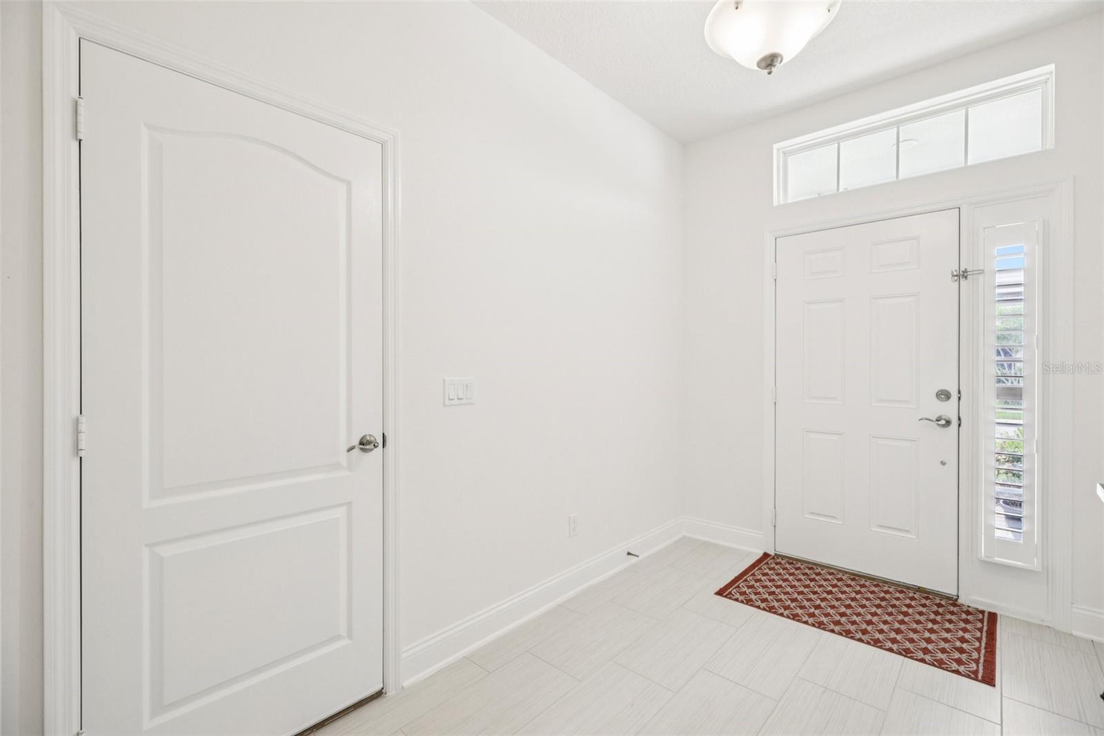 Image 7 of 33 For 4560 Dulwik Place