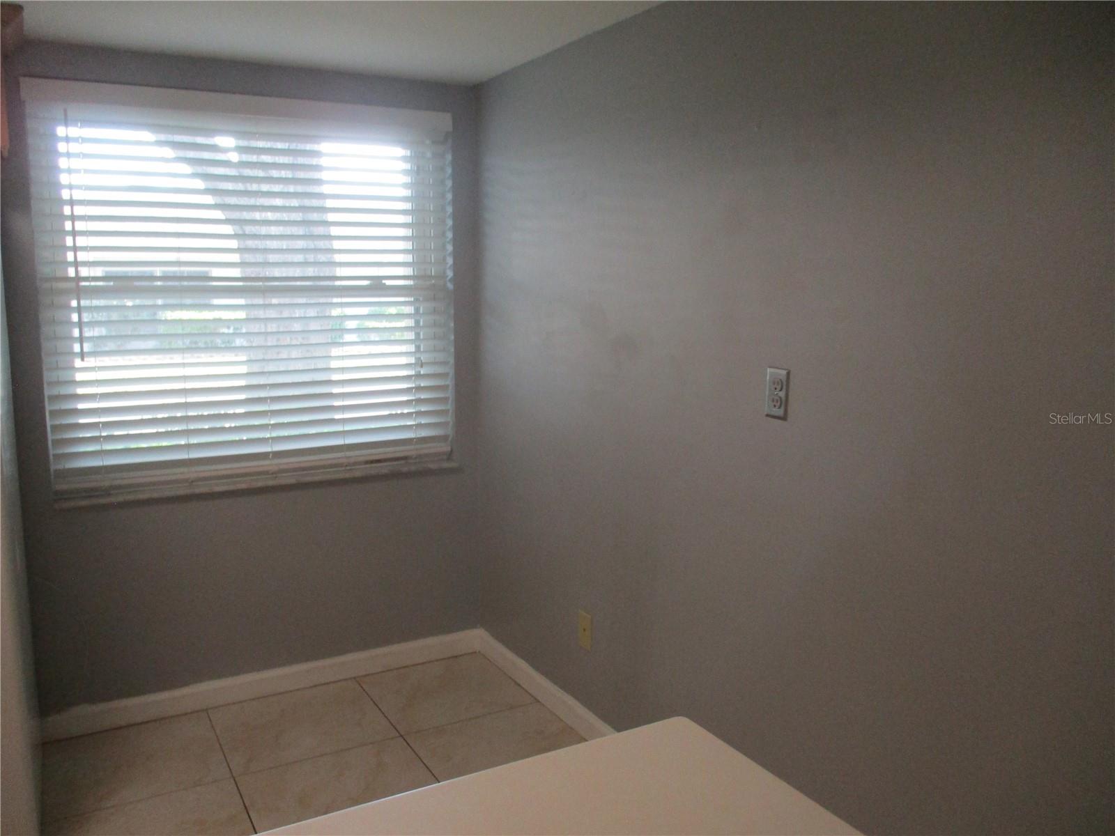 Image 8 of 20 For 2124 Hailstone Circle