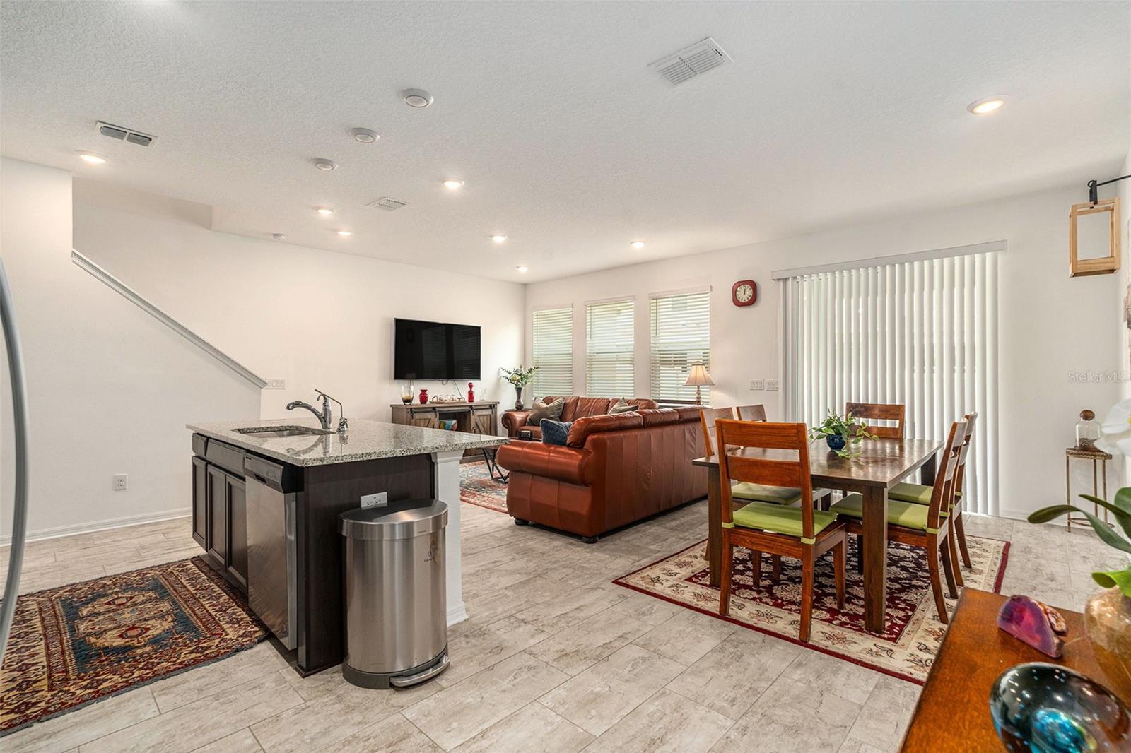 Image 15 of 48 For 1105 Lady Gouldian Court