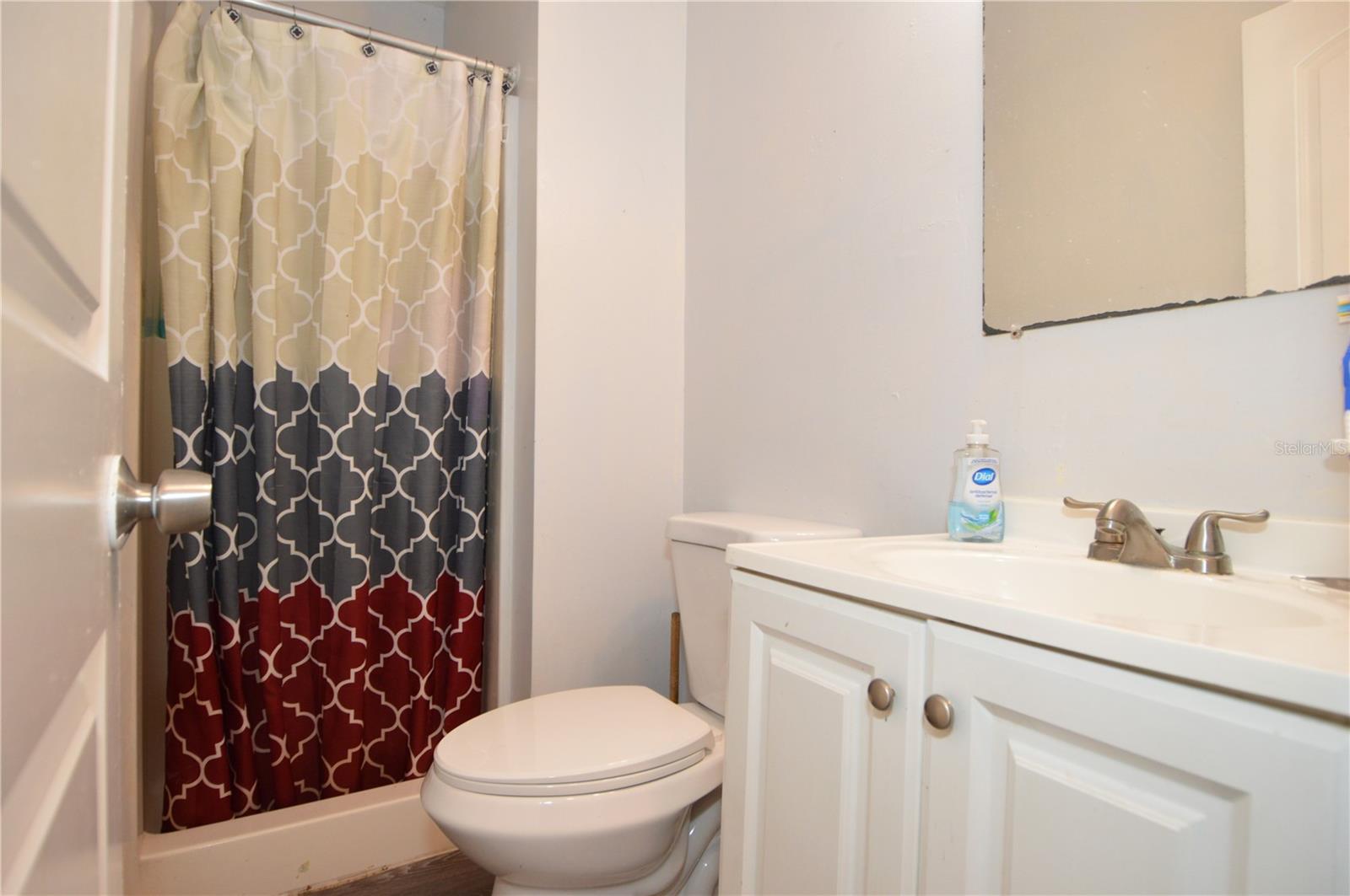 Image 15 of 73 For 811 18th Avenue S