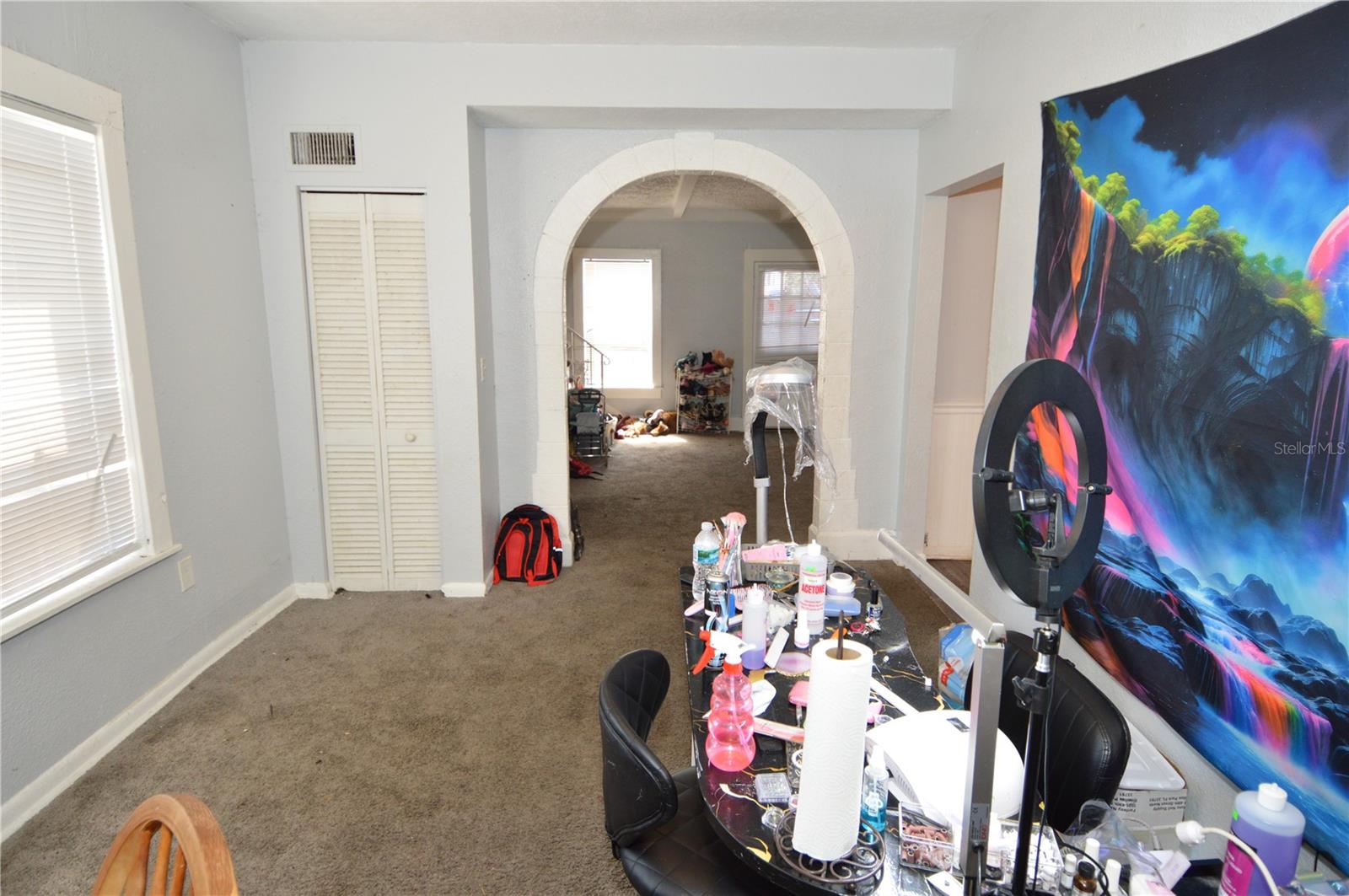 Image 21 of 73 For 811 18th Avenue S