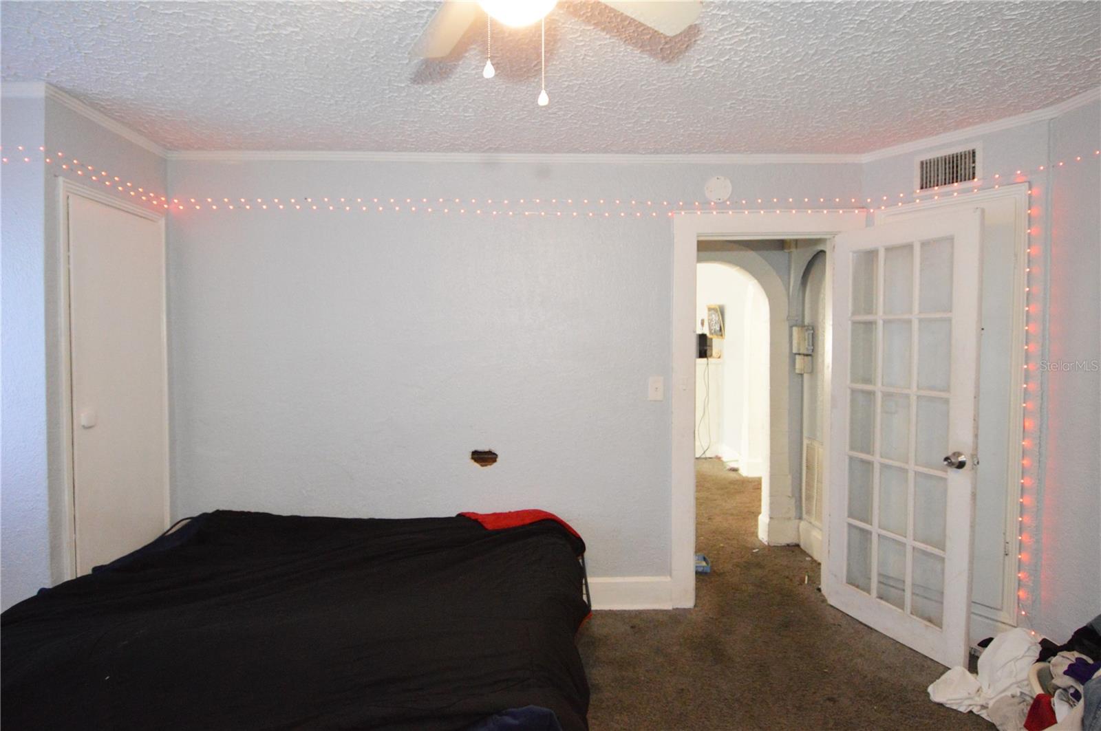 Image 38 of 73 For 811 18th Avenue S