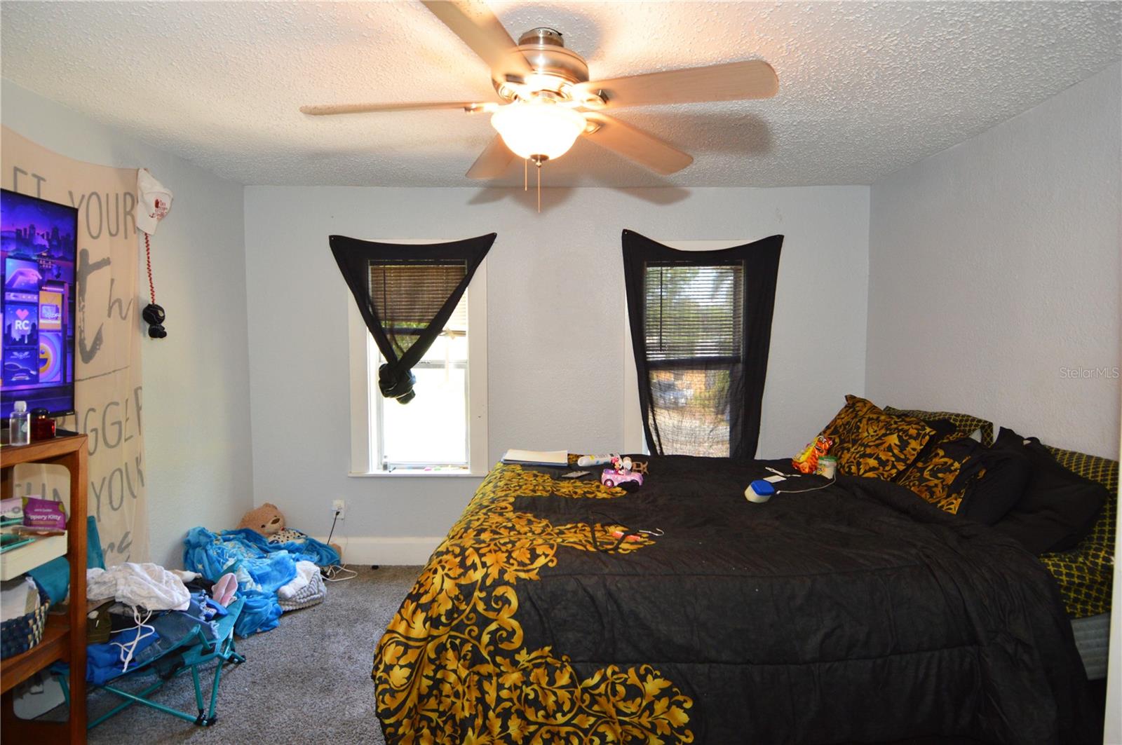 Image 54 of 73 For 811 18th Avenue S