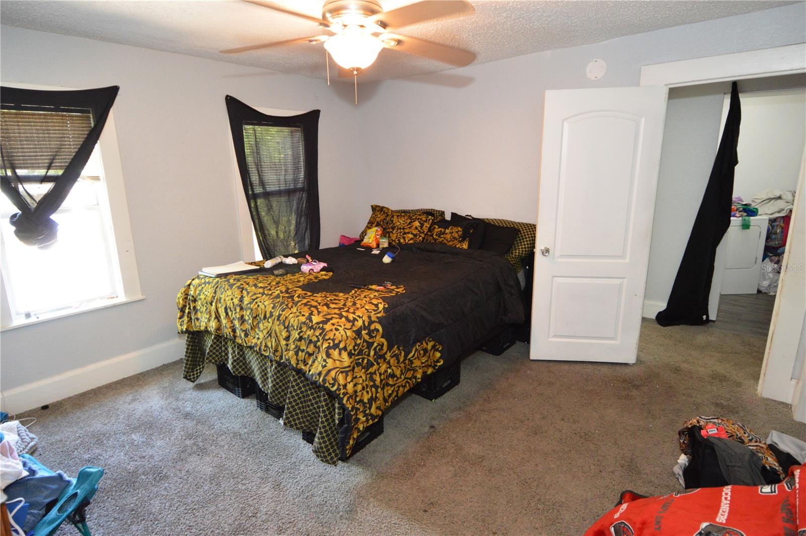 Image 55 of 73 For 811 18th Avenue S