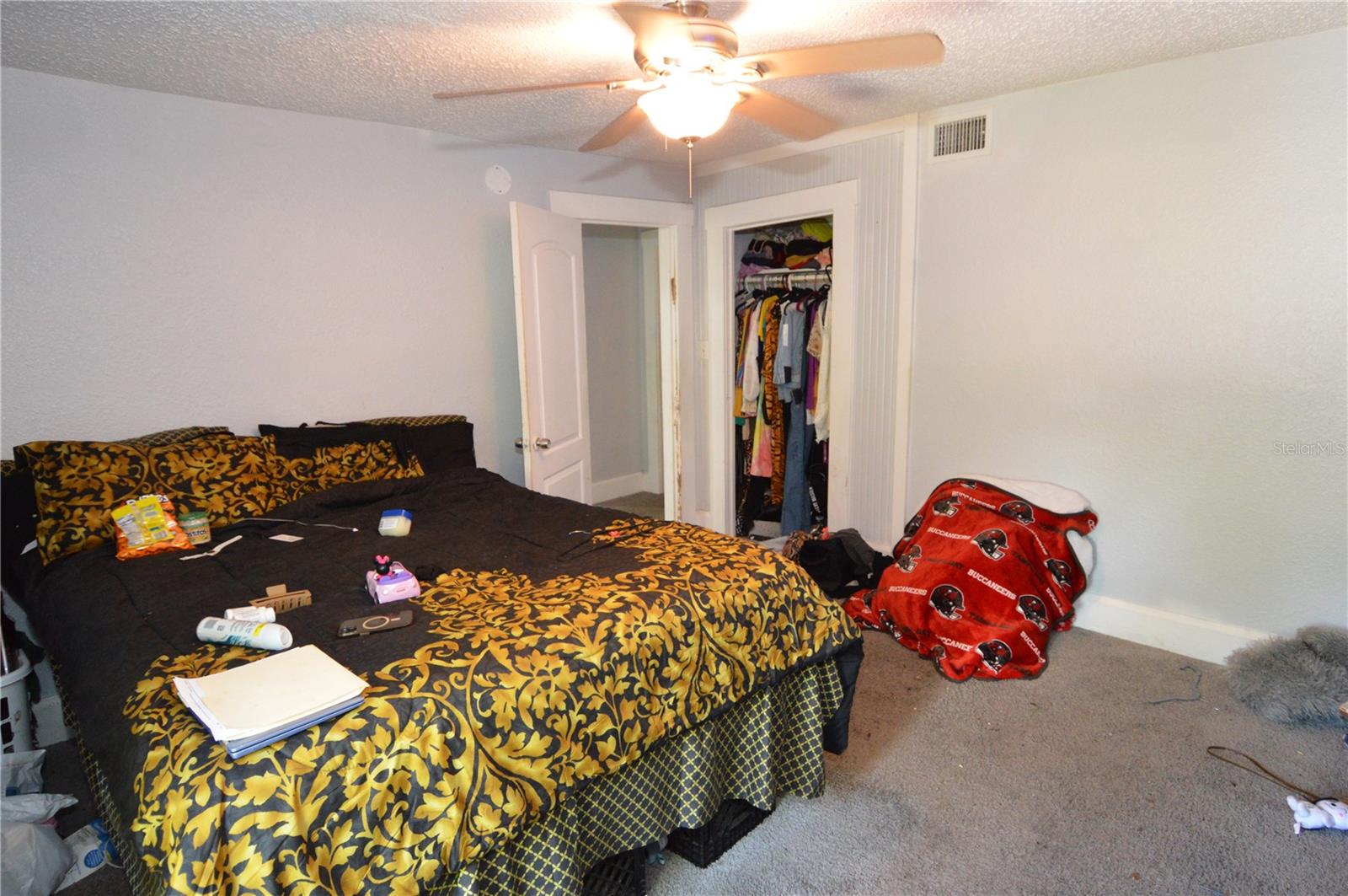 Image 57 of 73 For 811 18th Avenue S