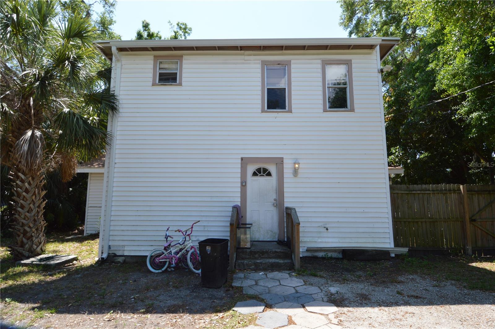 Image 72 of 73 For 811 18th Avenue S