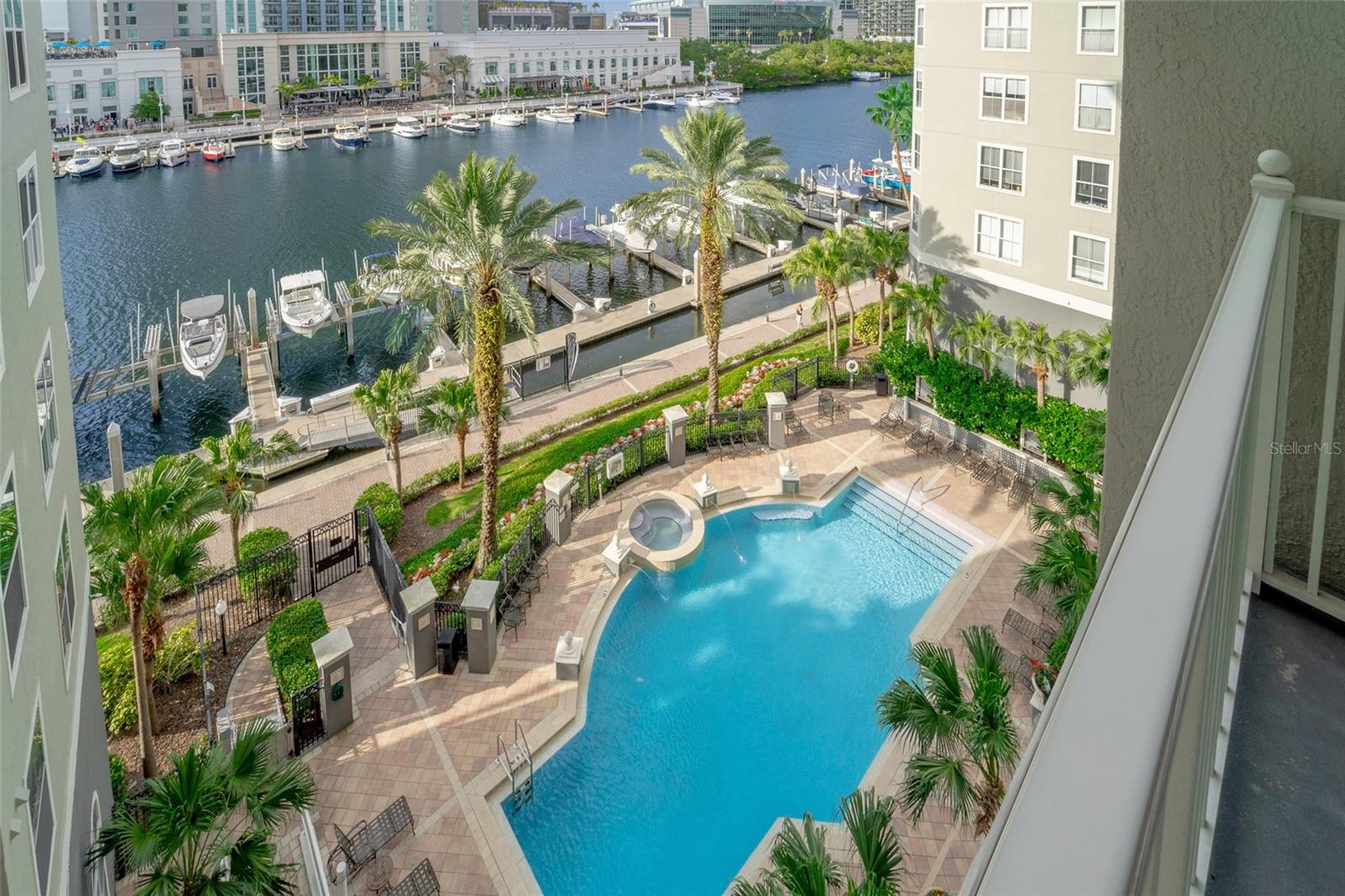 Image 2 of 35 For 700 Harbour Island Boulevard 521