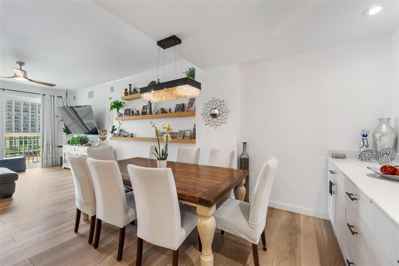 Image 9 of 35 For 700 Harbour Island Boulevard 521