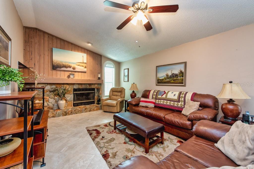 Image 15 of 43 For 2911 Lahlor Lane