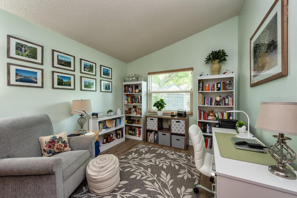 Image 23 of 43 For 2911 Lahlor Lane