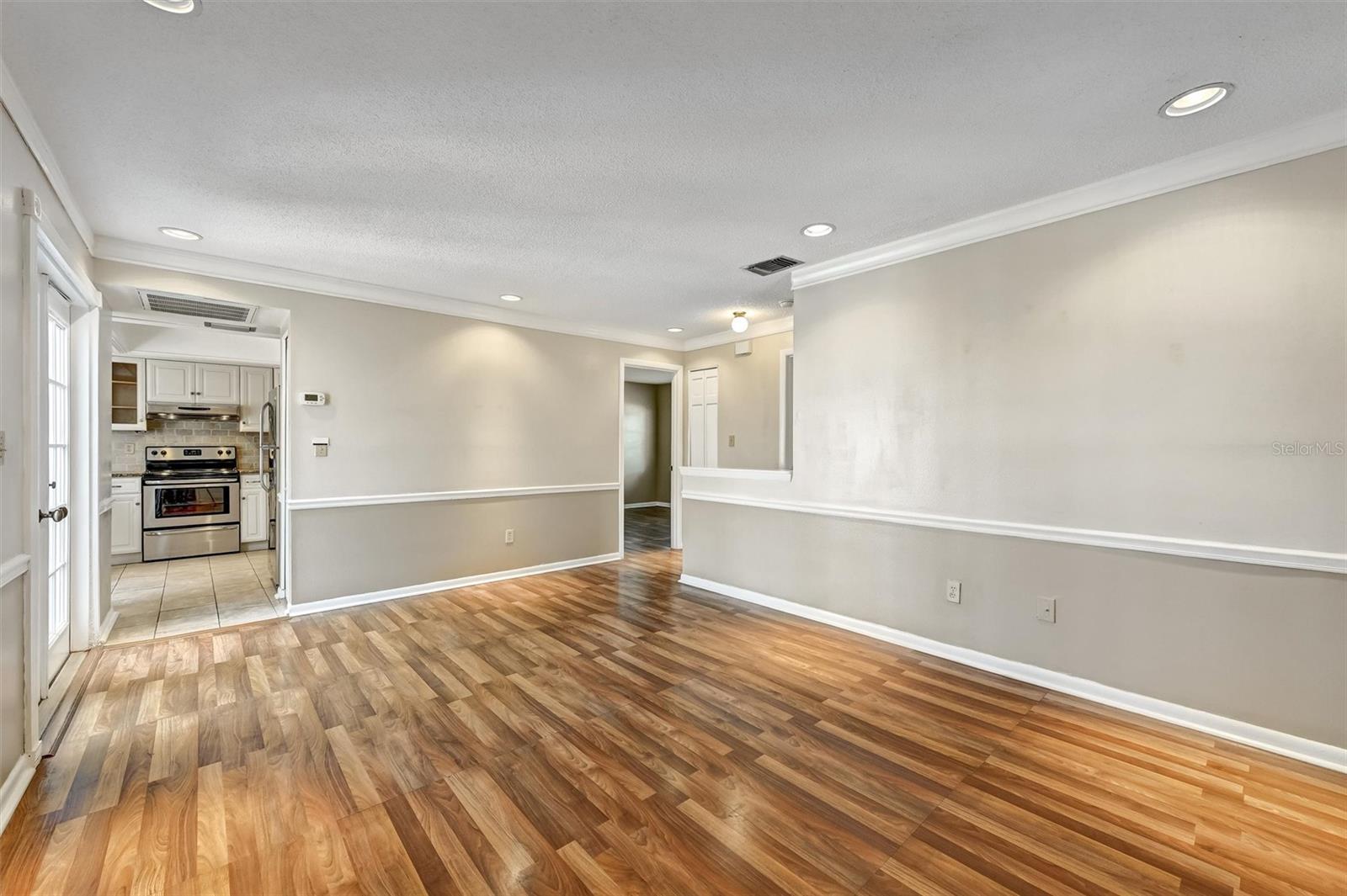 Image 15 of 32 For 2833 Orange Tree Circle N C