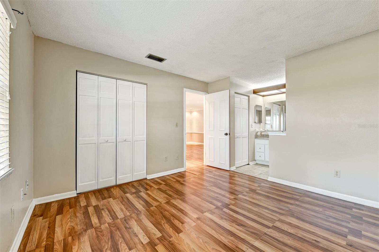 Image 18 of 32 For 2833 Orange Tree Circle N C