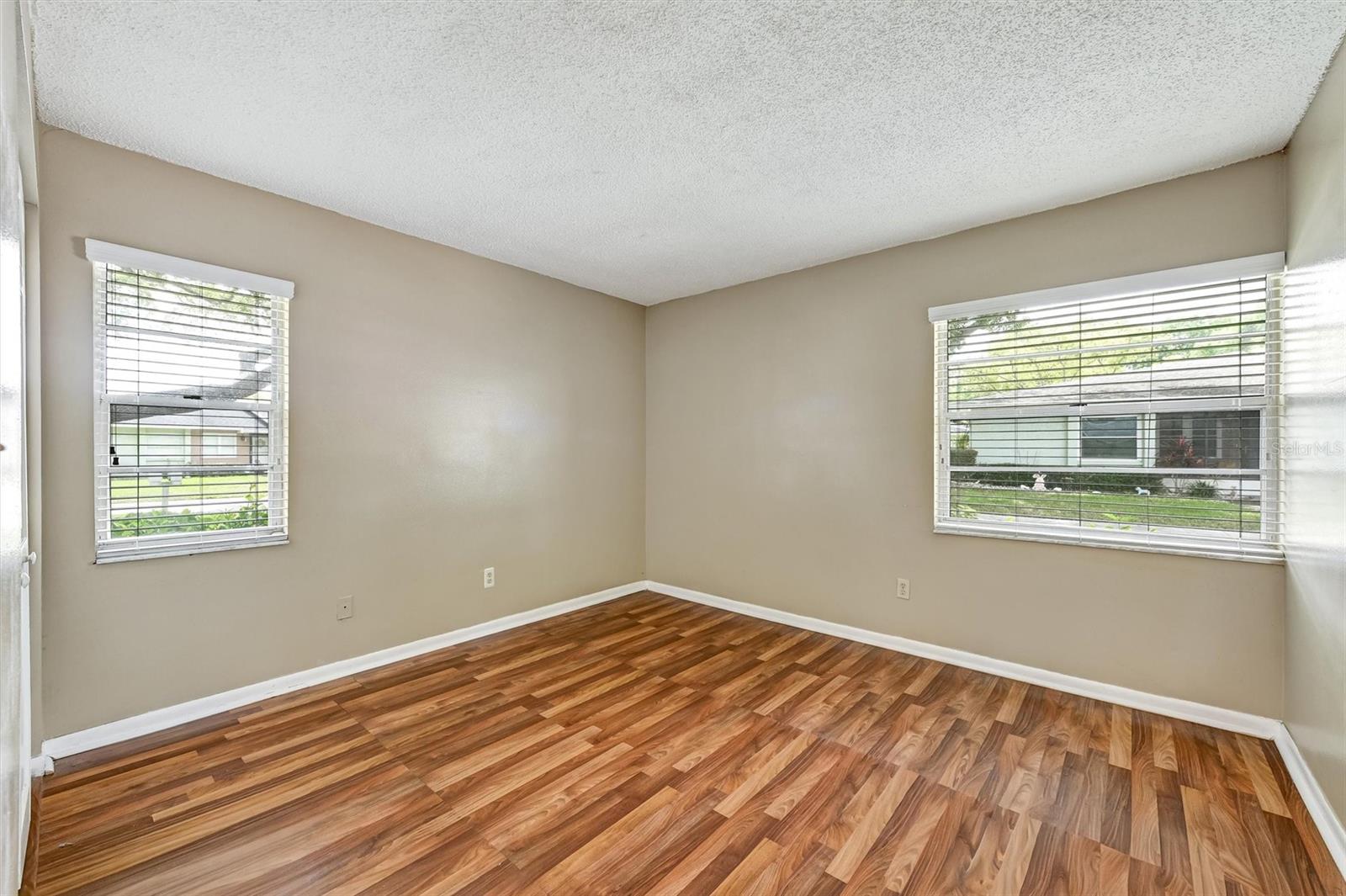 Image 25 of 32 For 2833 Orange Tree Circle N C