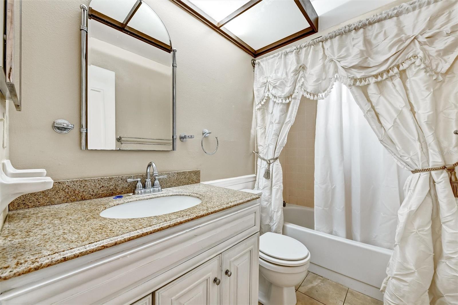 Image 27 of 32 For 2833 Orange Tree Circle N C